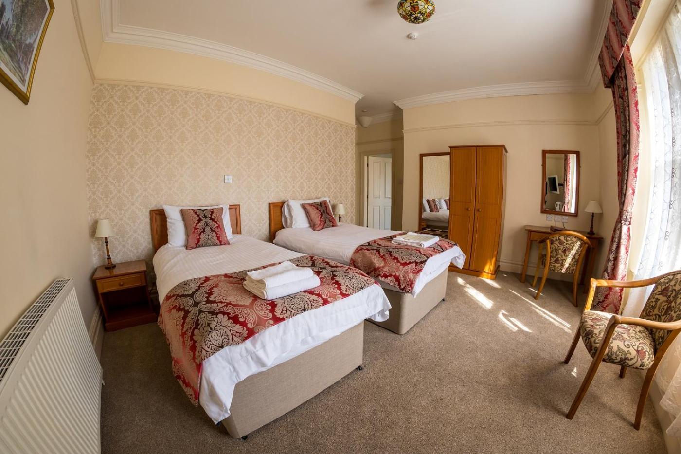 En Suite Twin Room
