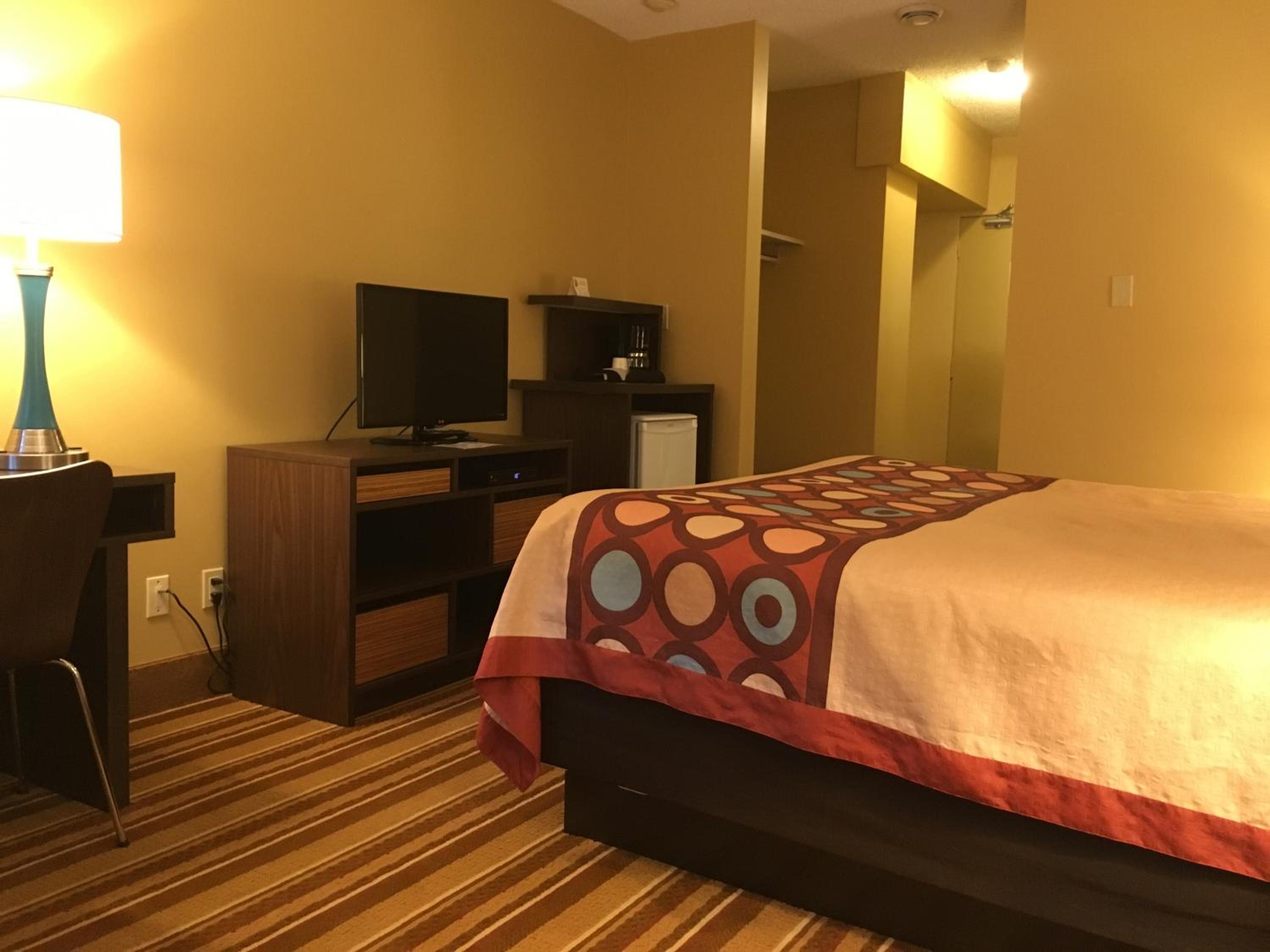 Queen Room - Ground Floor/Non-Smoking