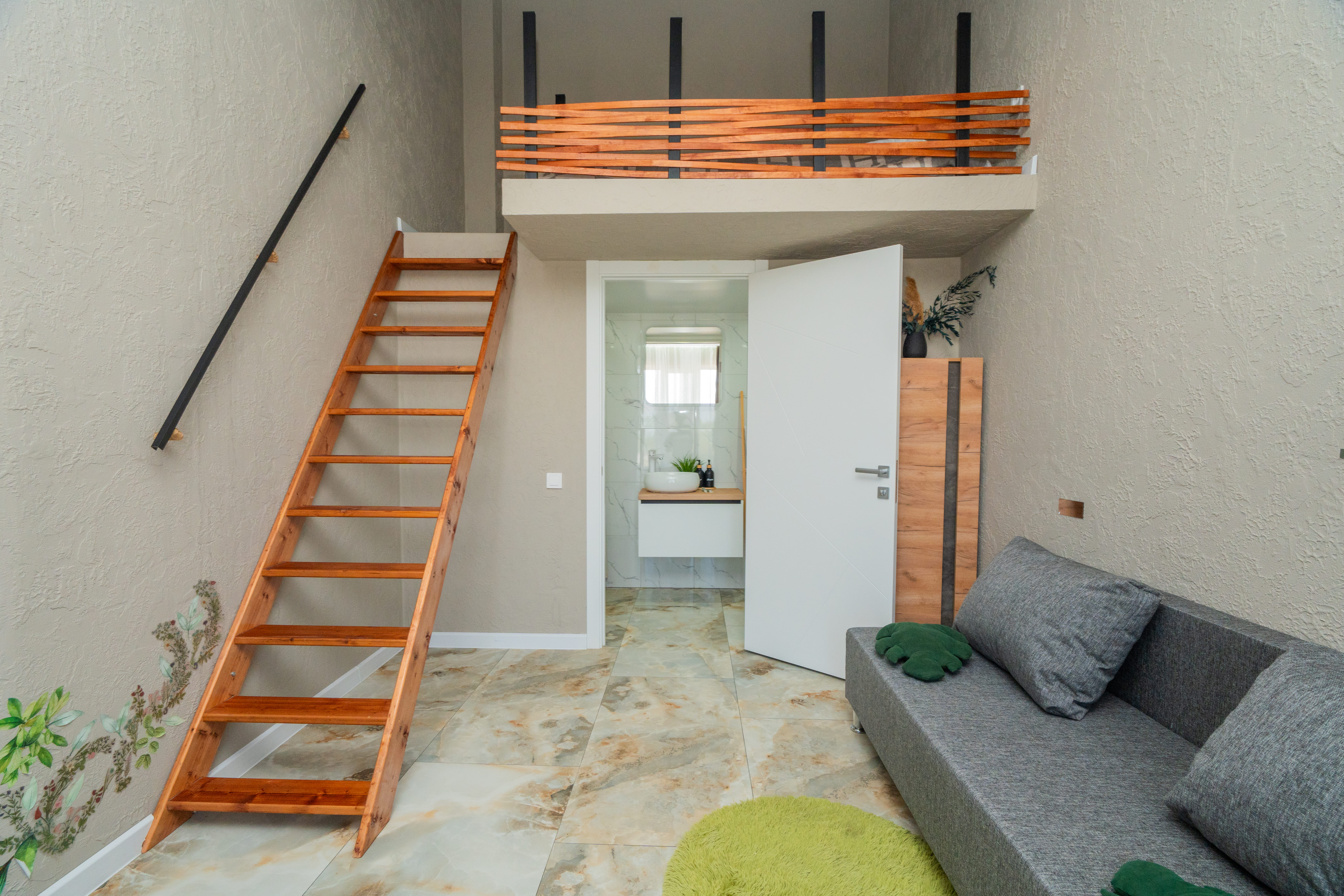 Двухуровневый трехместный номер