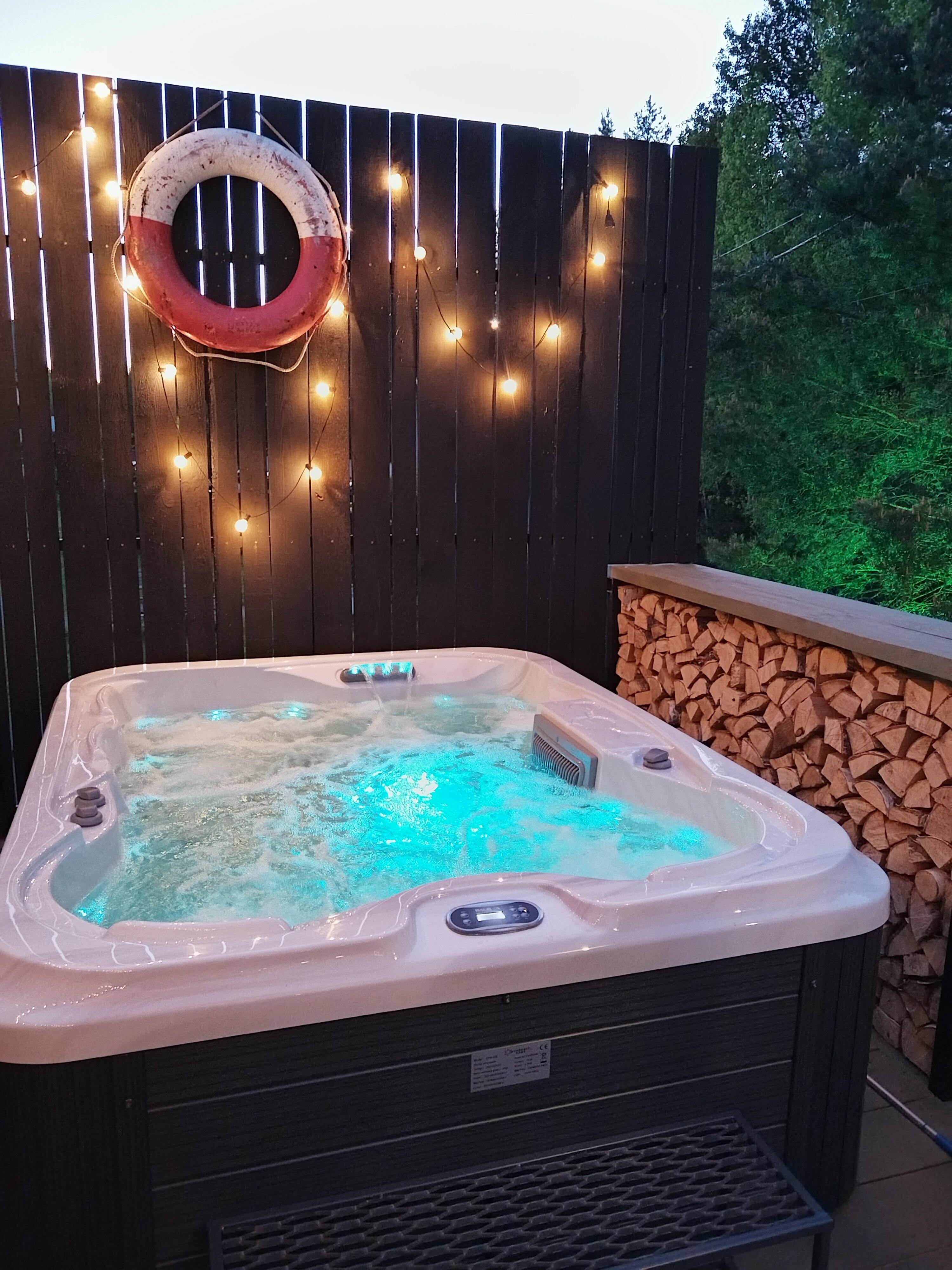 Дом с собственным бассейном