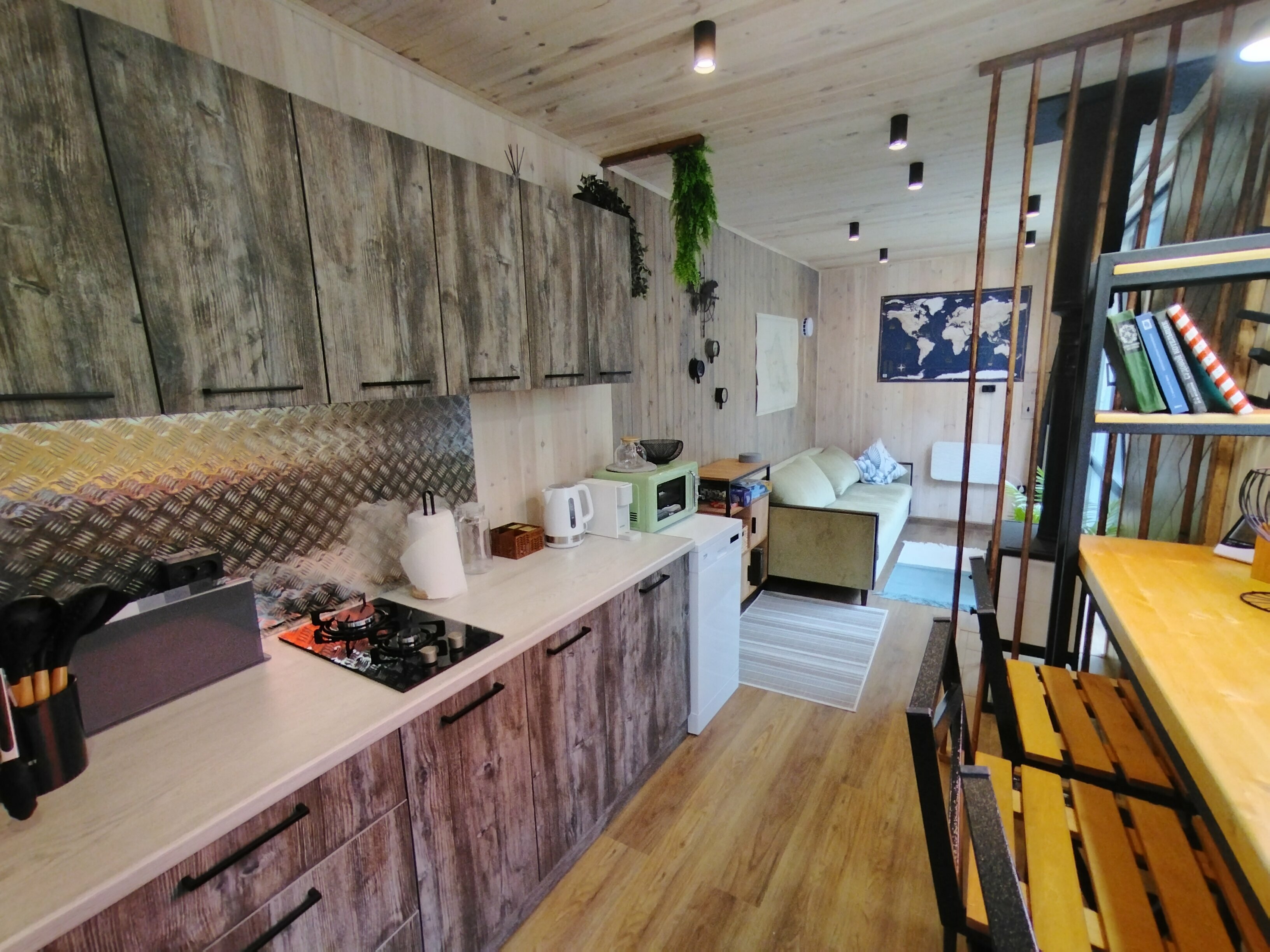 Дом с собственным бассейном