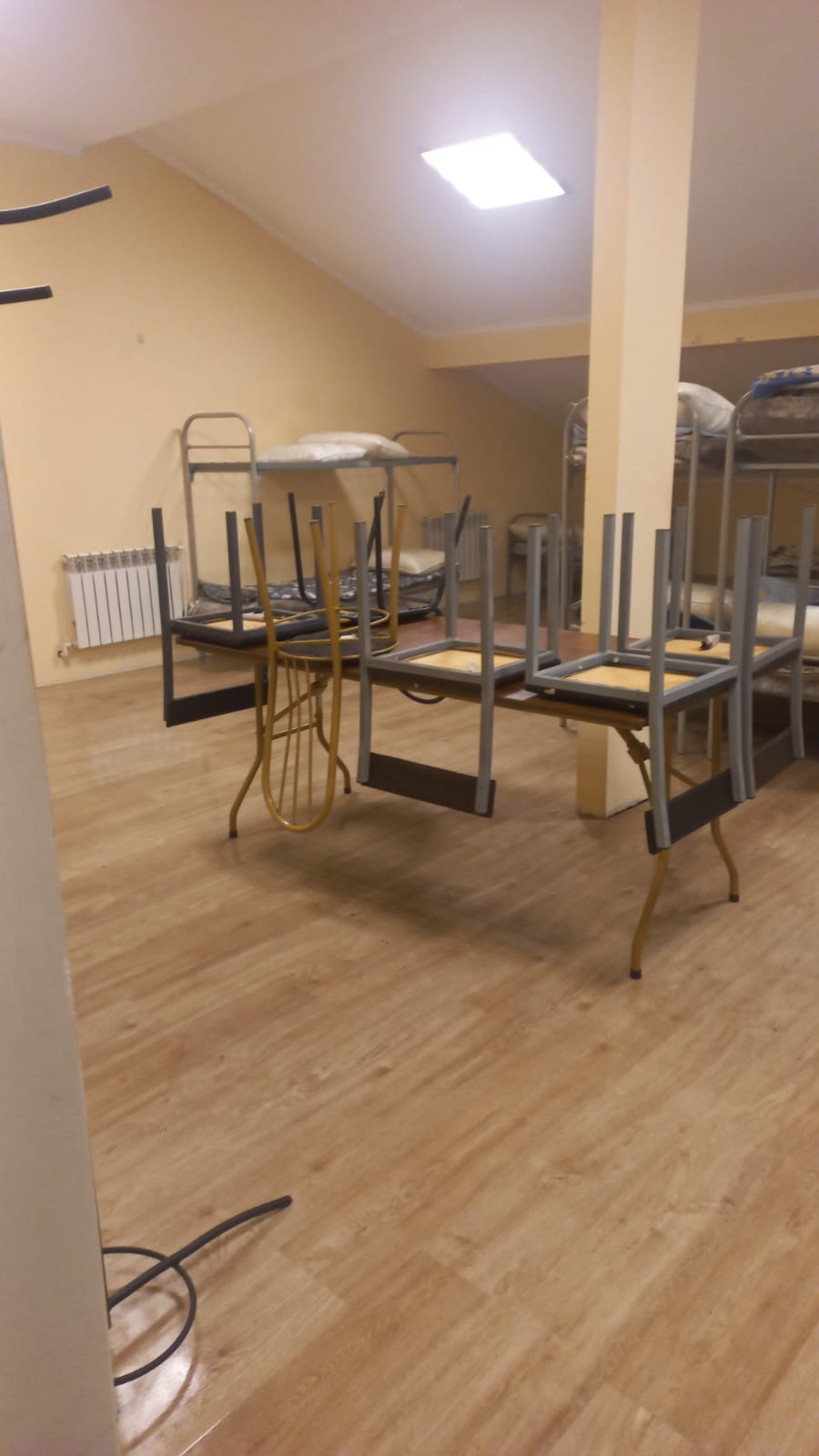 Кровать в общем 8-местном номере