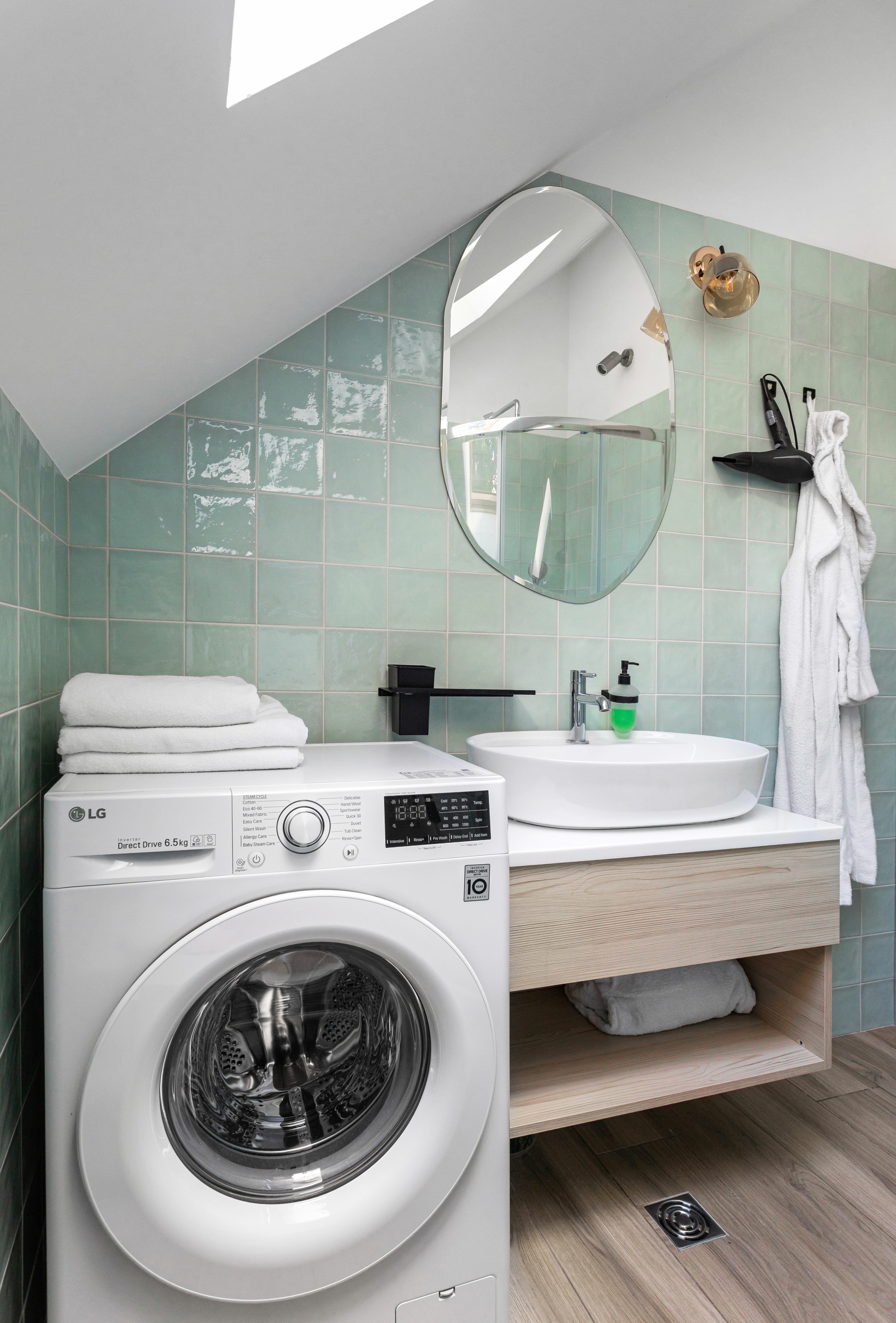 Семейные апартаменты Cool с одной большой кроватью