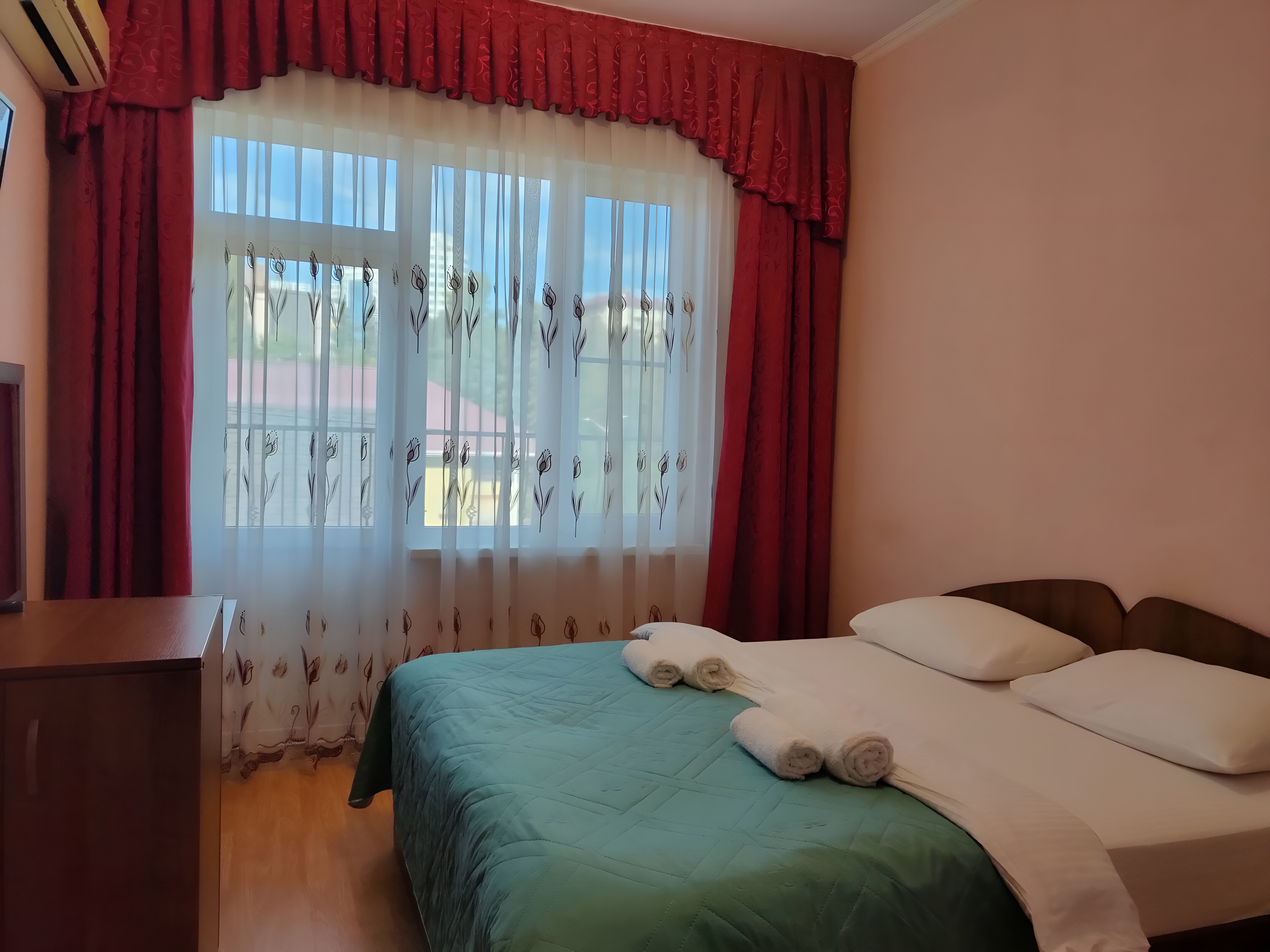 Двухместный номер с 1 кроватью или 2 отдельными кроватями и балконом