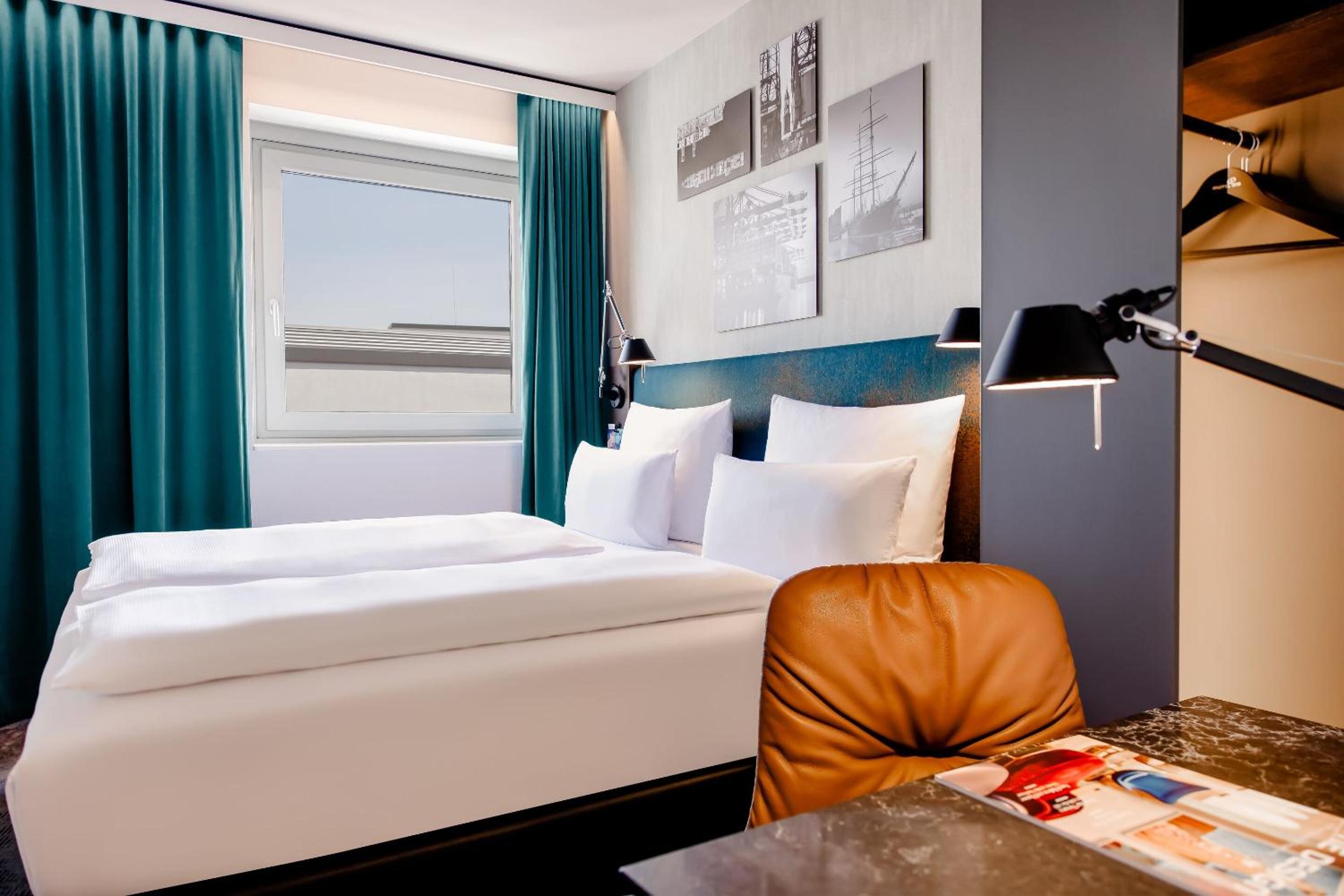 Double Room with View