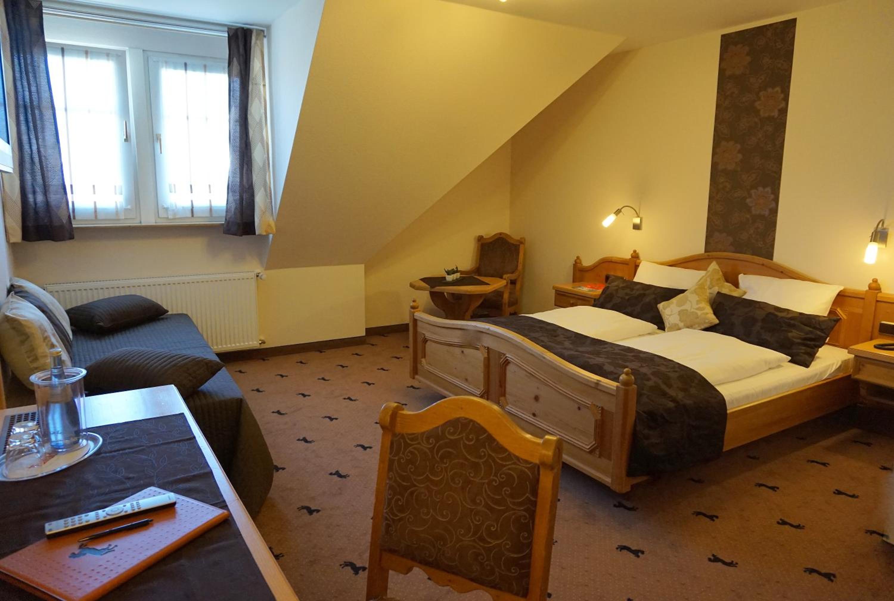 Superior Double/Twin with sofa bed – main building (4-Star-Category)