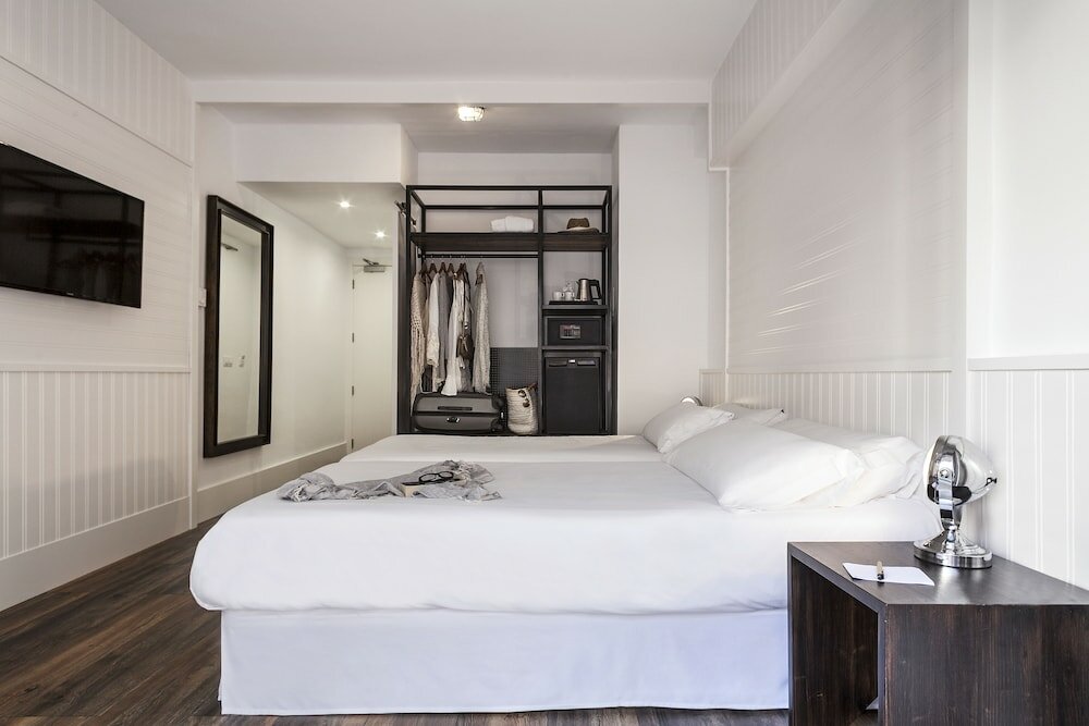 Double Room, Balcony