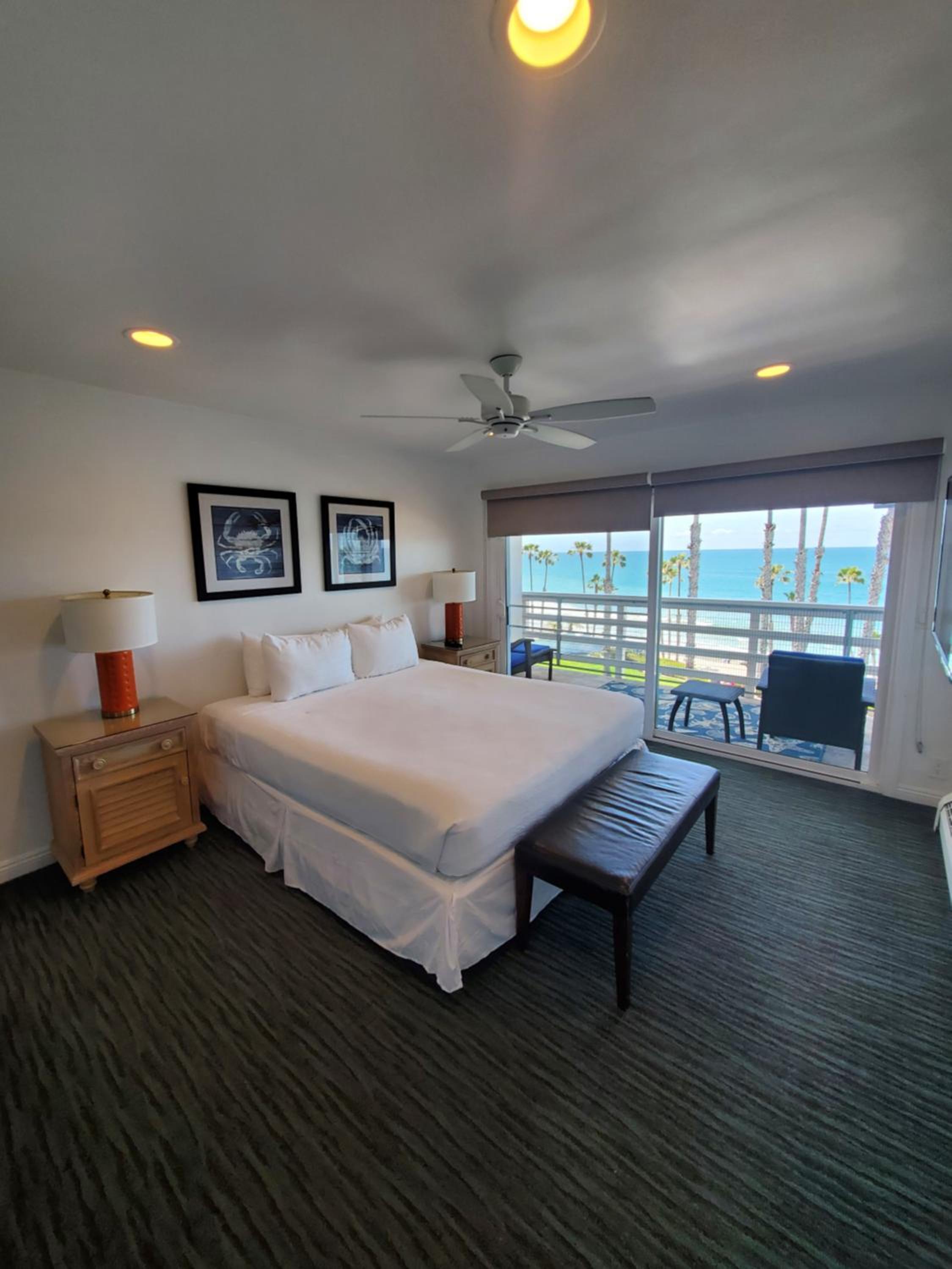 Deluxe Two-Bedroom Suite - Ocean Front