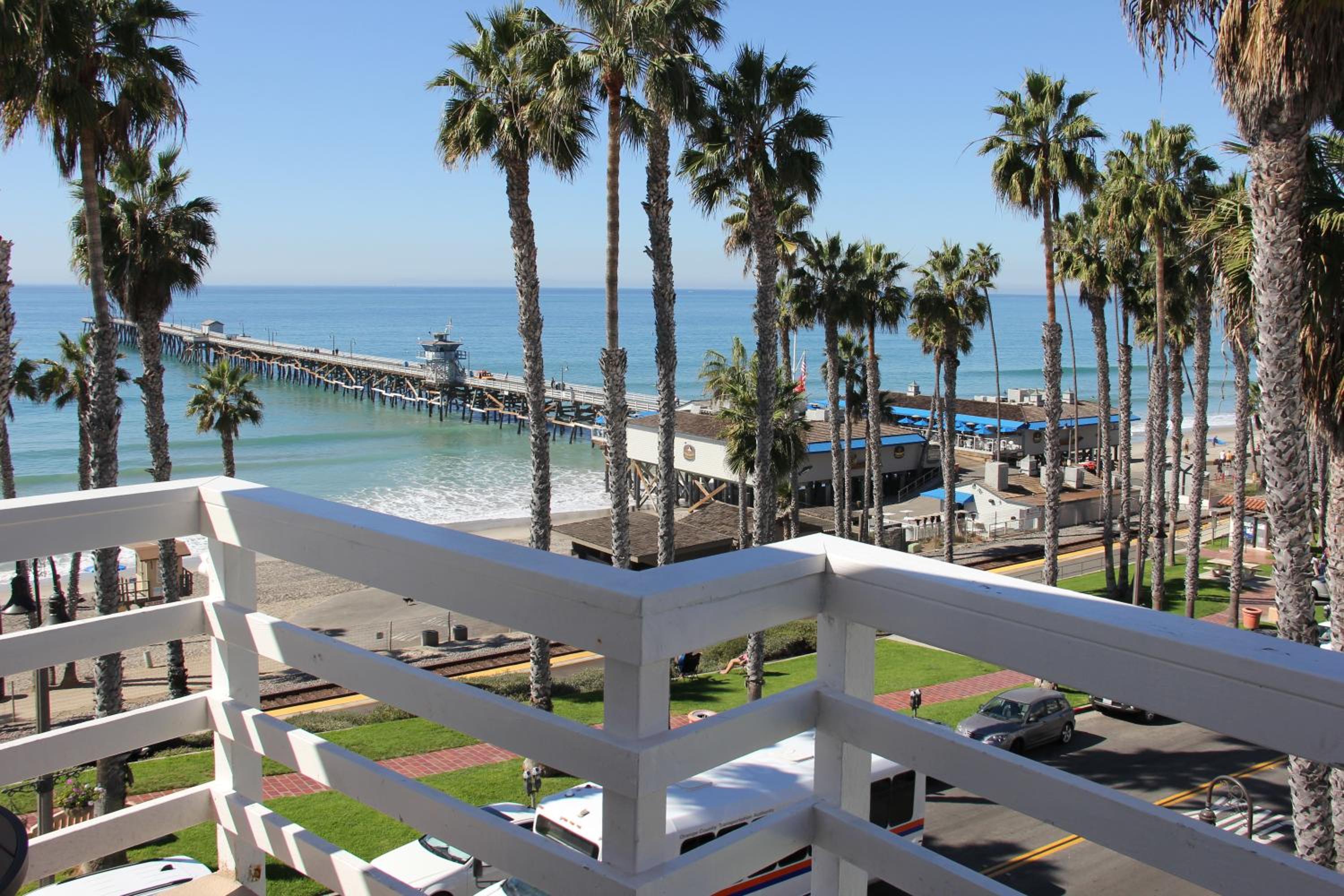 Deluxe Two-Bedroom Suite - Ocean Front