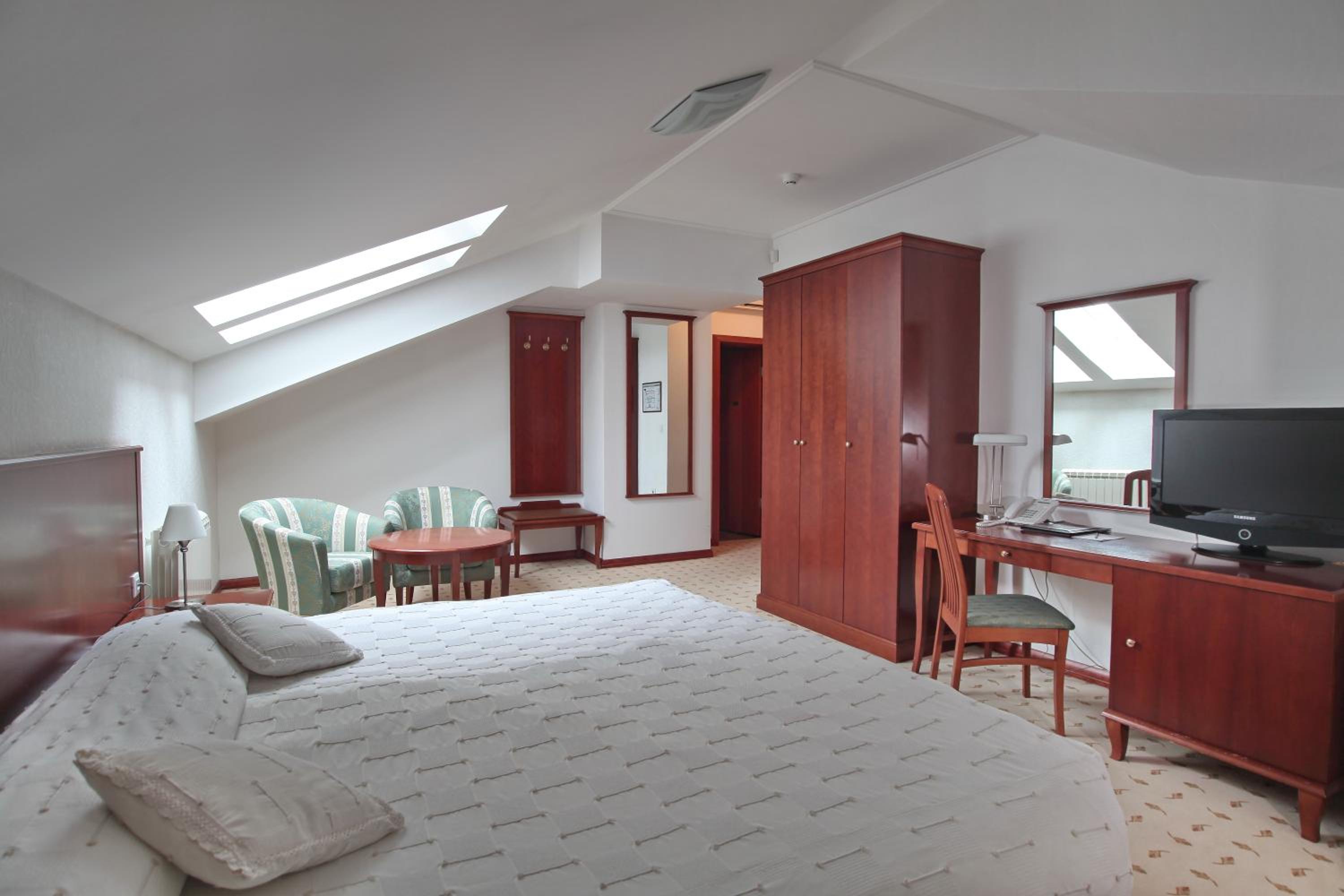 Double or Twin Room with Free Parking
