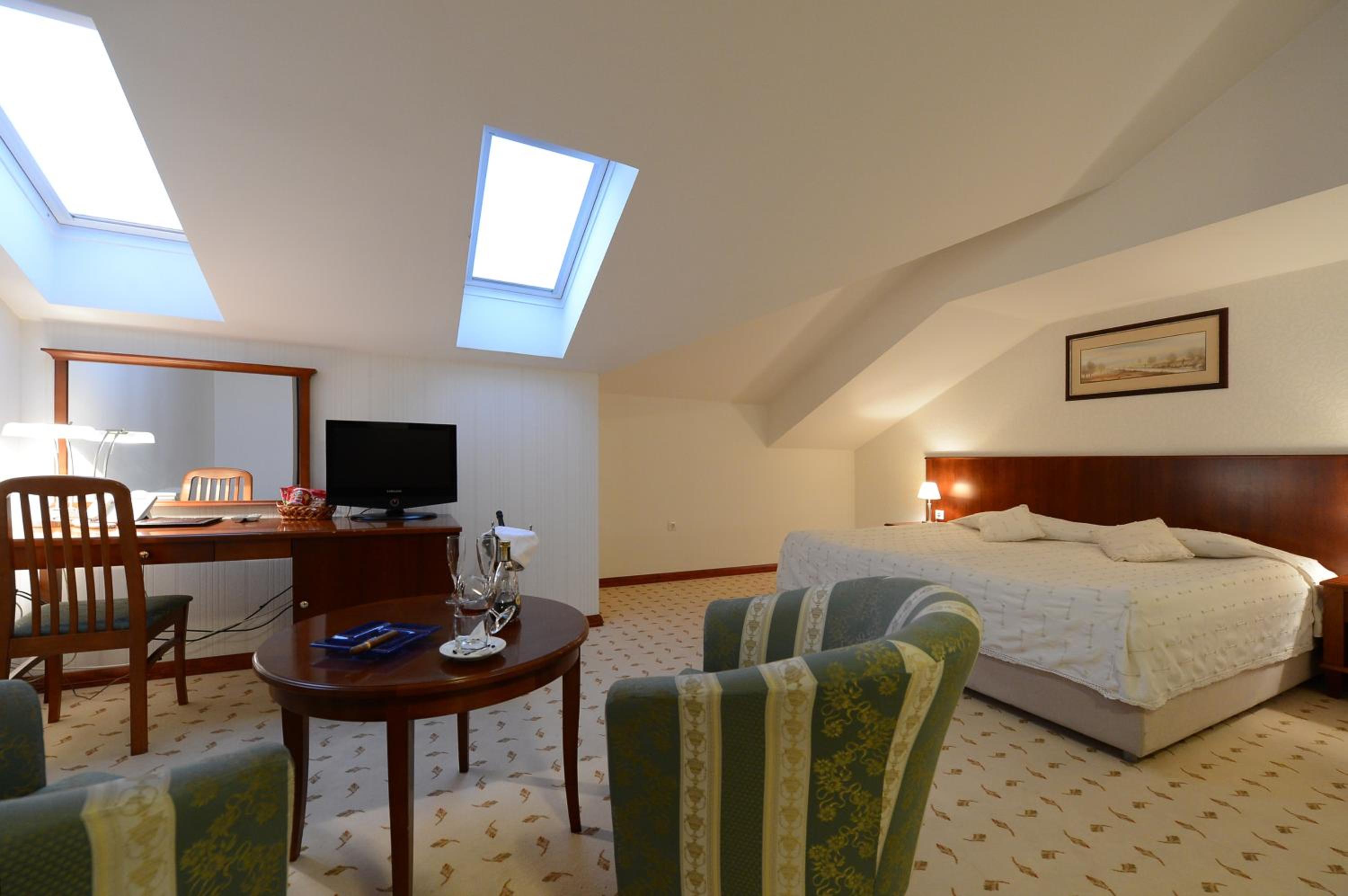 Double or Twin Room with Free Parking