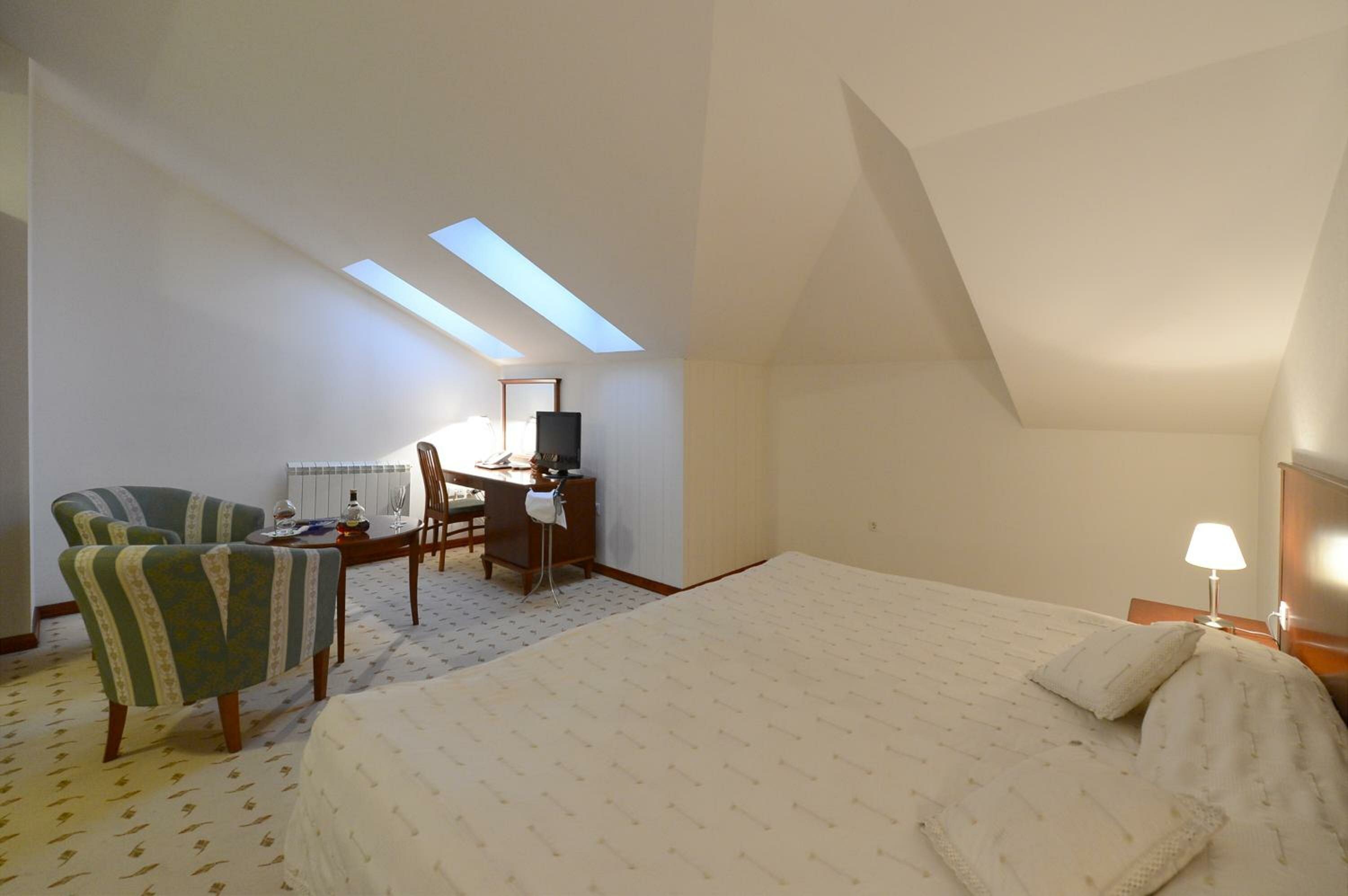 Double or Twin Room with Free Parking
