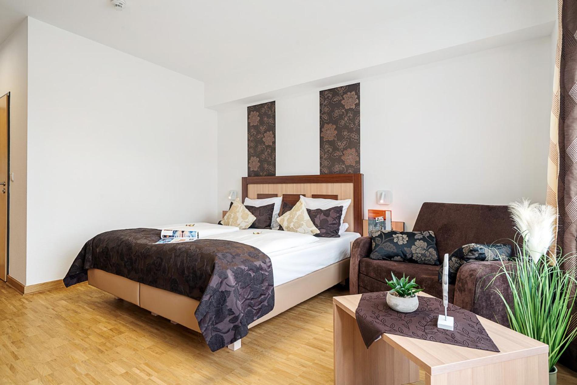 Junior Suite- Annex – (3-Star S- Category)