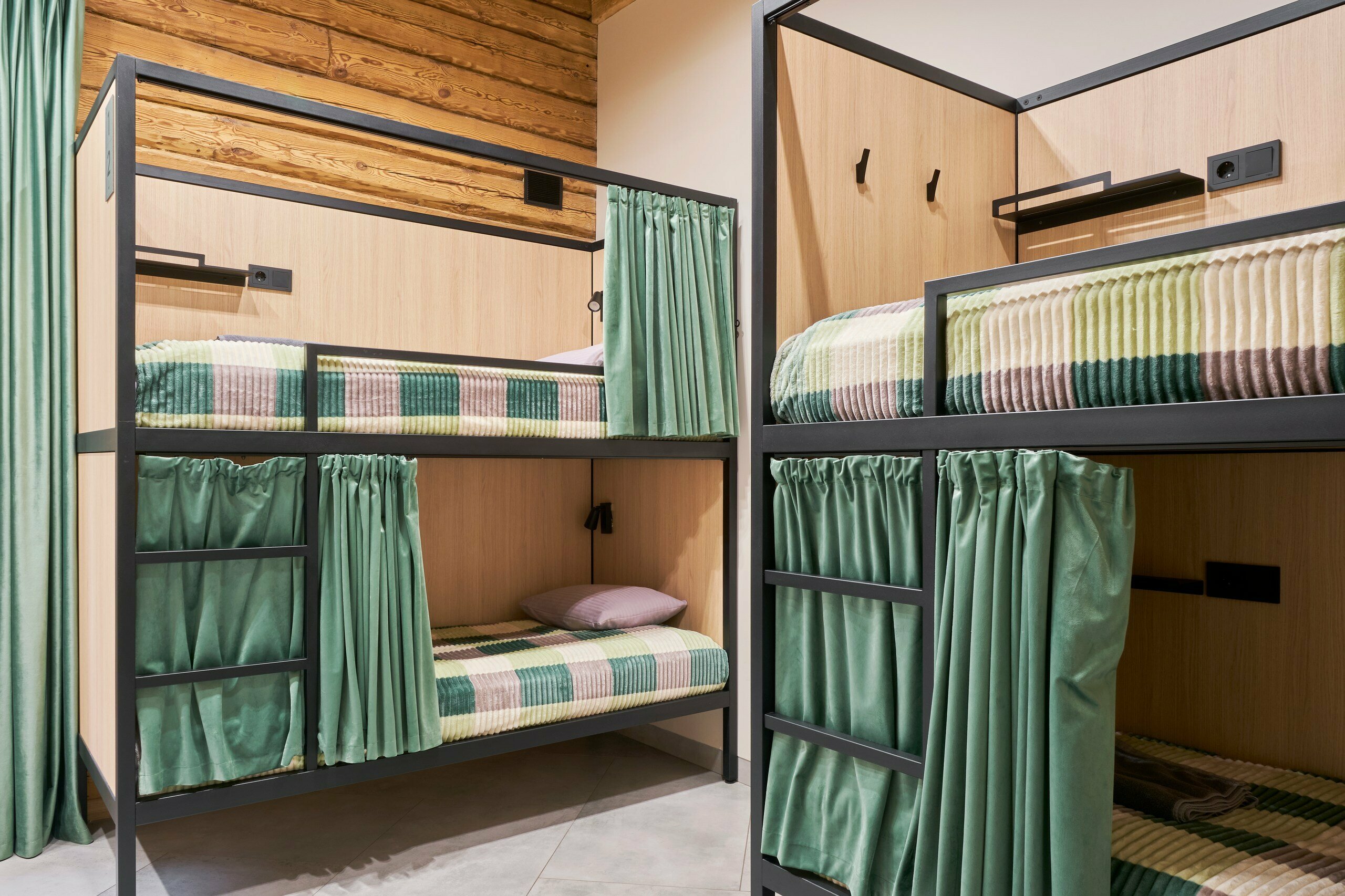 Общий номер для женщин с 4 кроватями