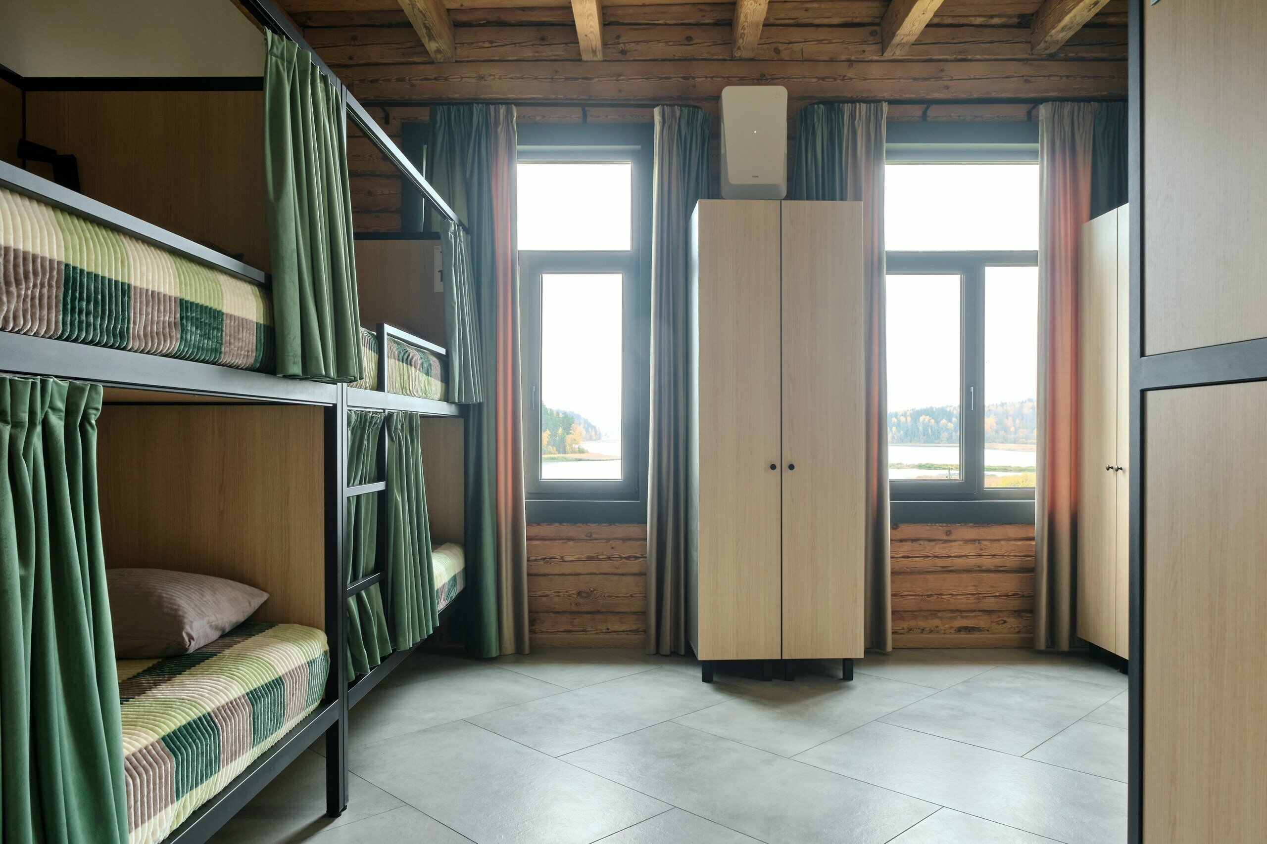 Место в шестиместном номере