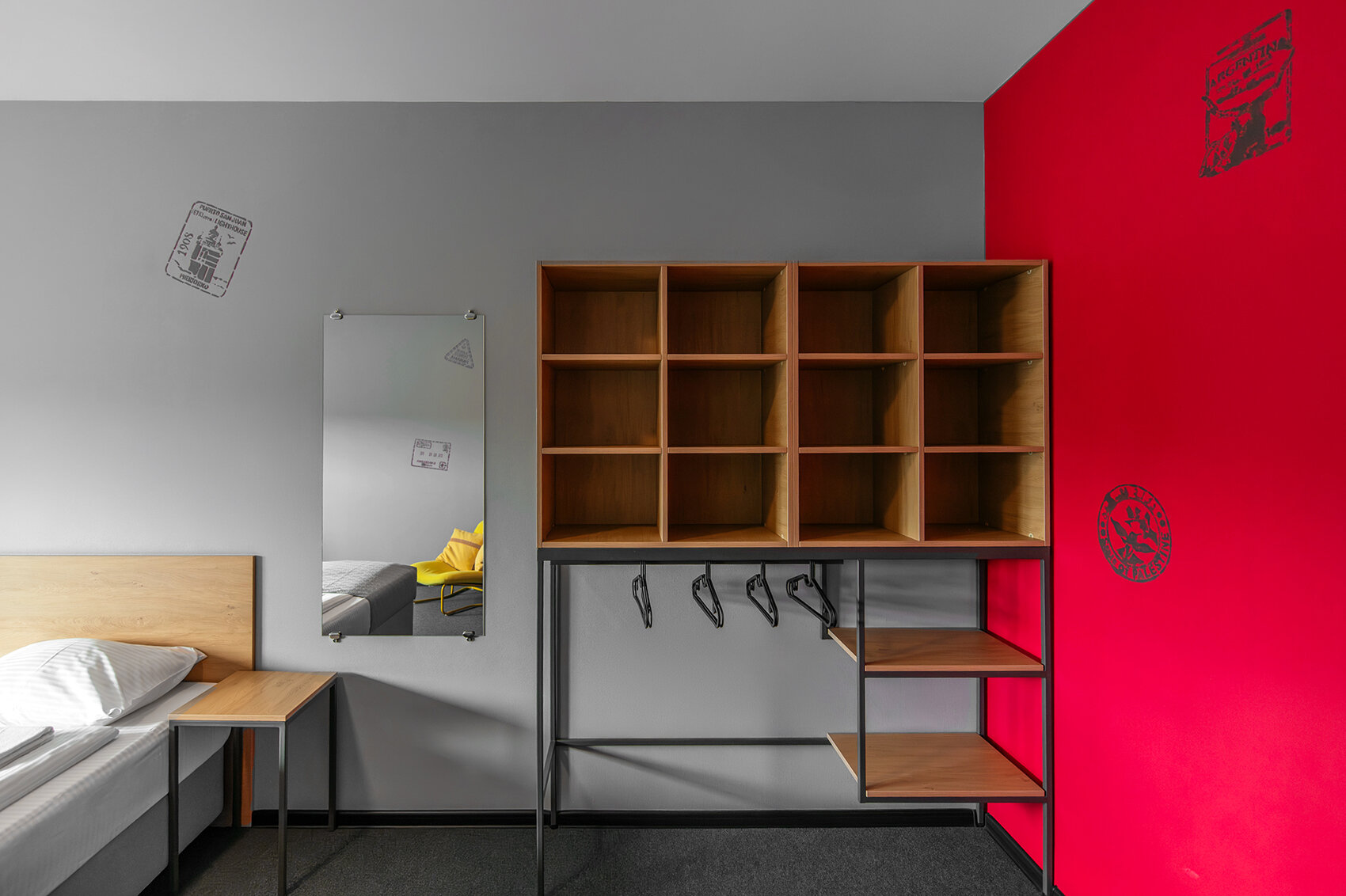 Семейный номер с общей ванной комнатой