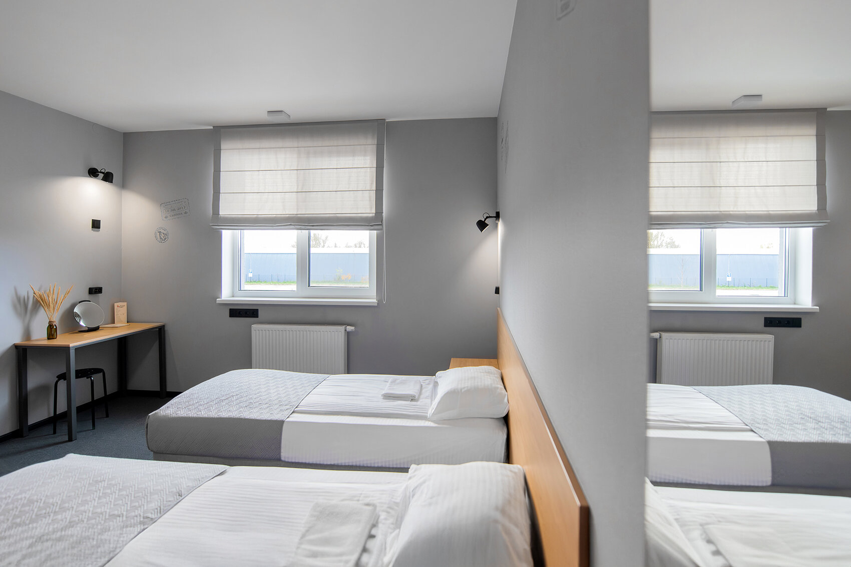 Семейный номер с общей ванной комнатой