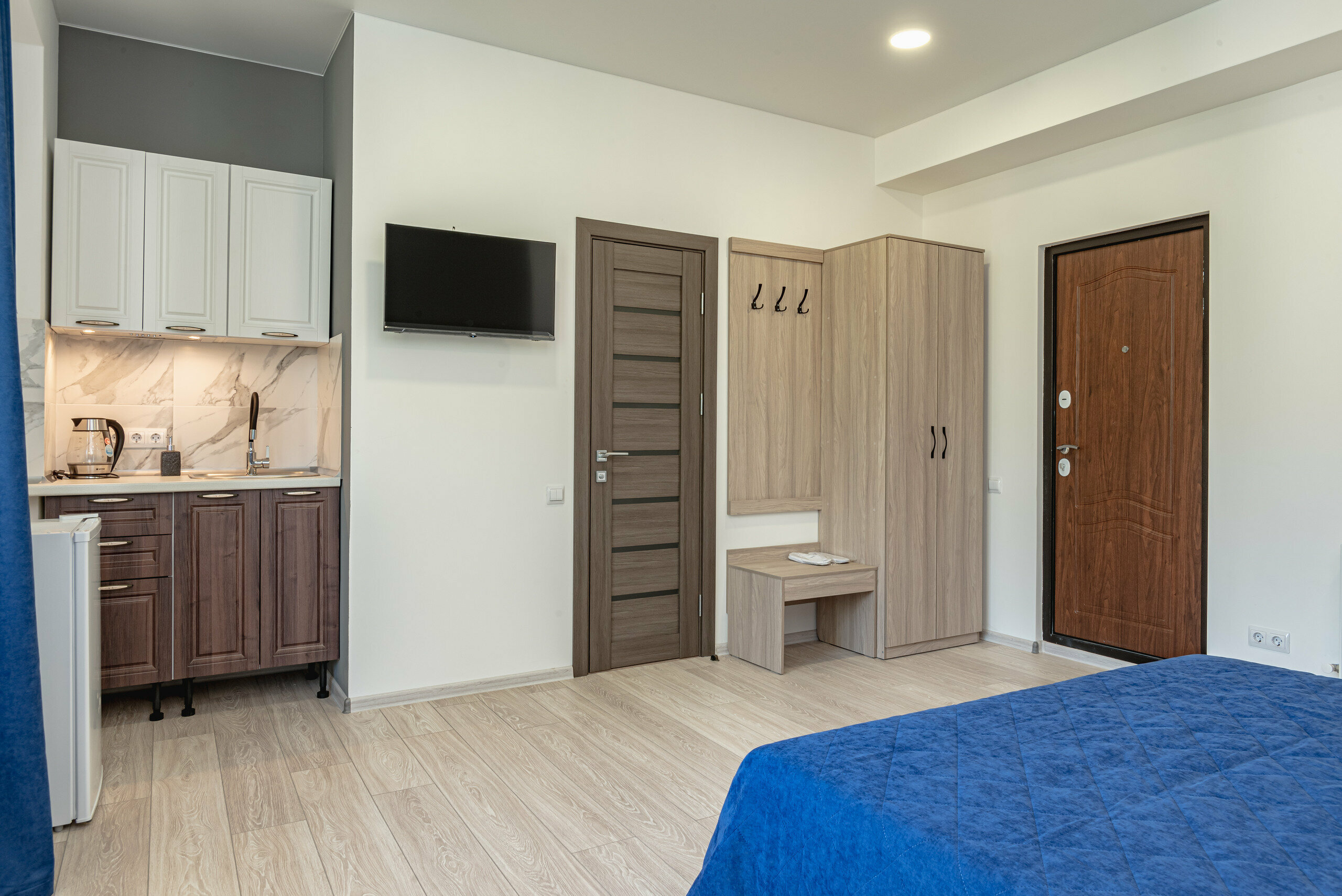 Апартаменты с кухней и балконом