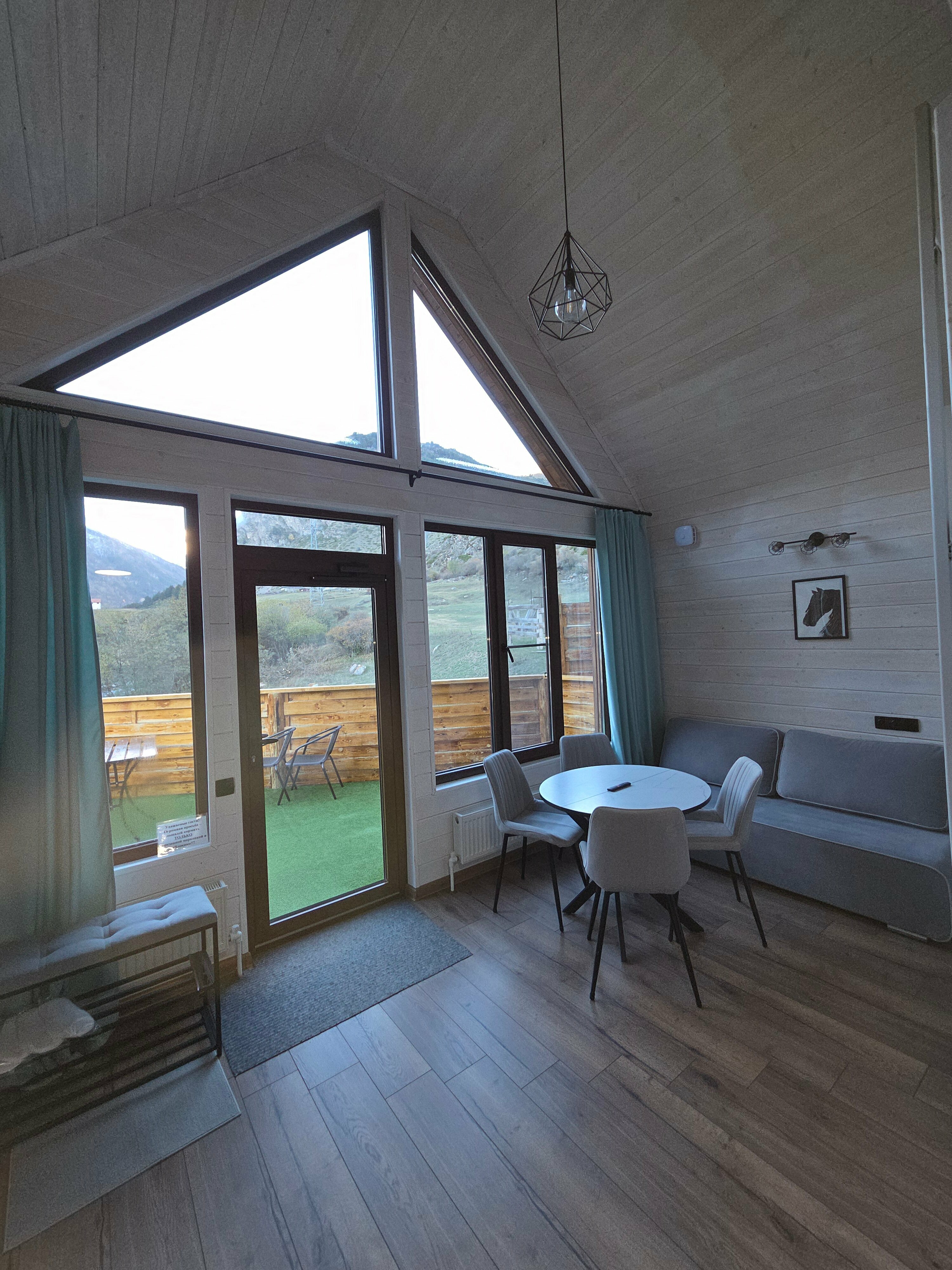 Коттедж с видом на горы