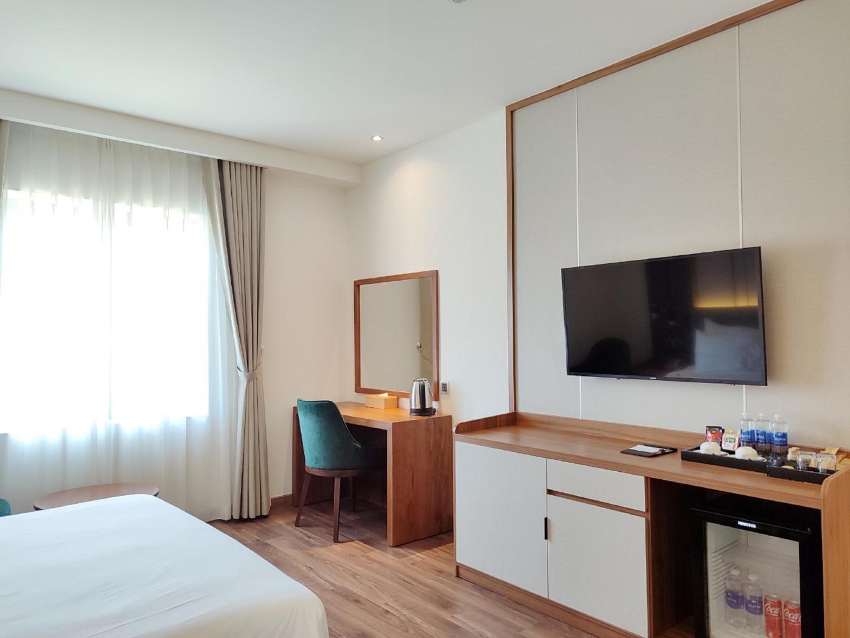 Triple Room with Garden View