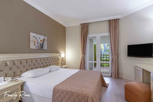 Family Room with Balcony в Emelda Sun Club