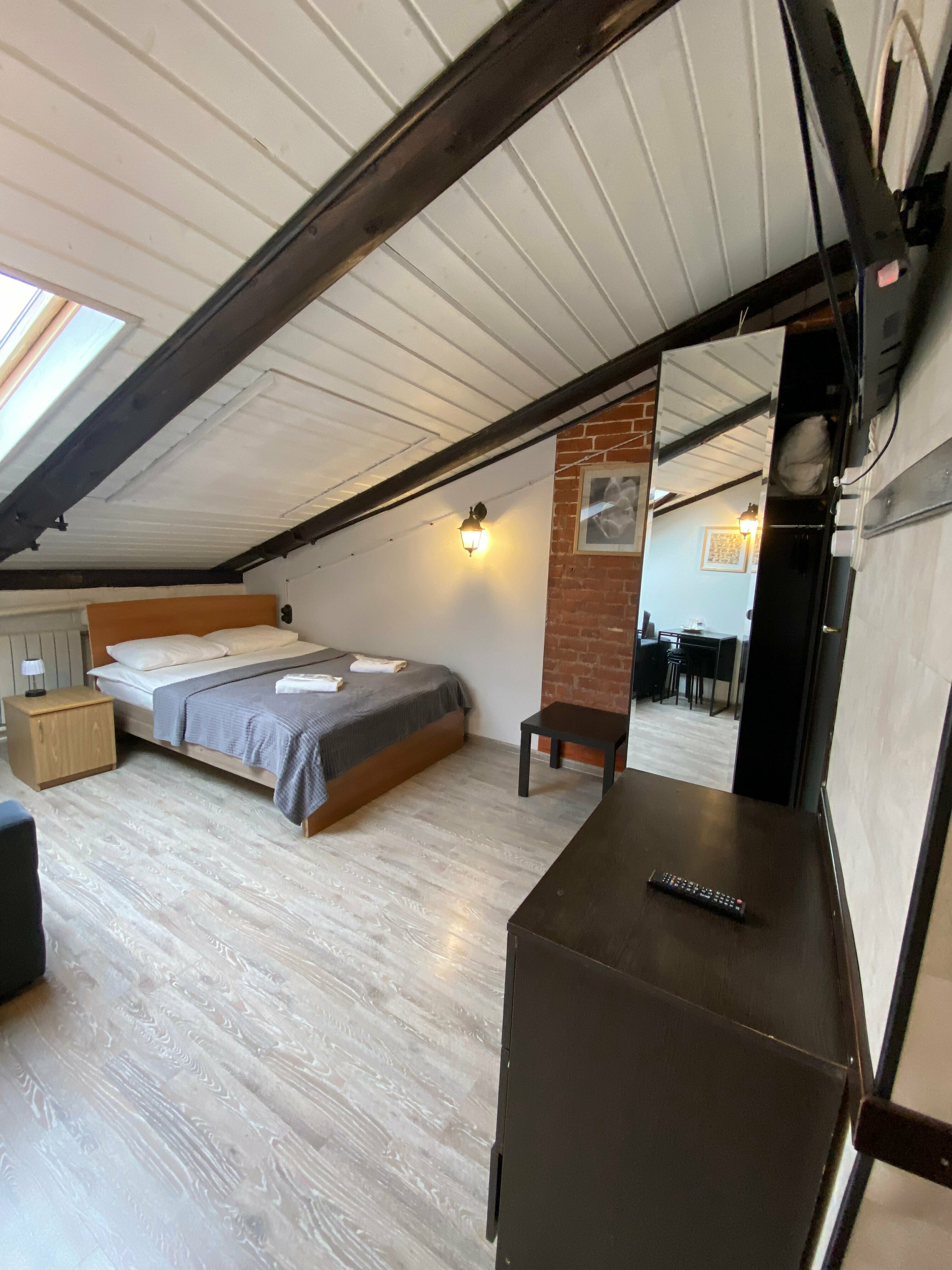 Четырехместный номер с душем