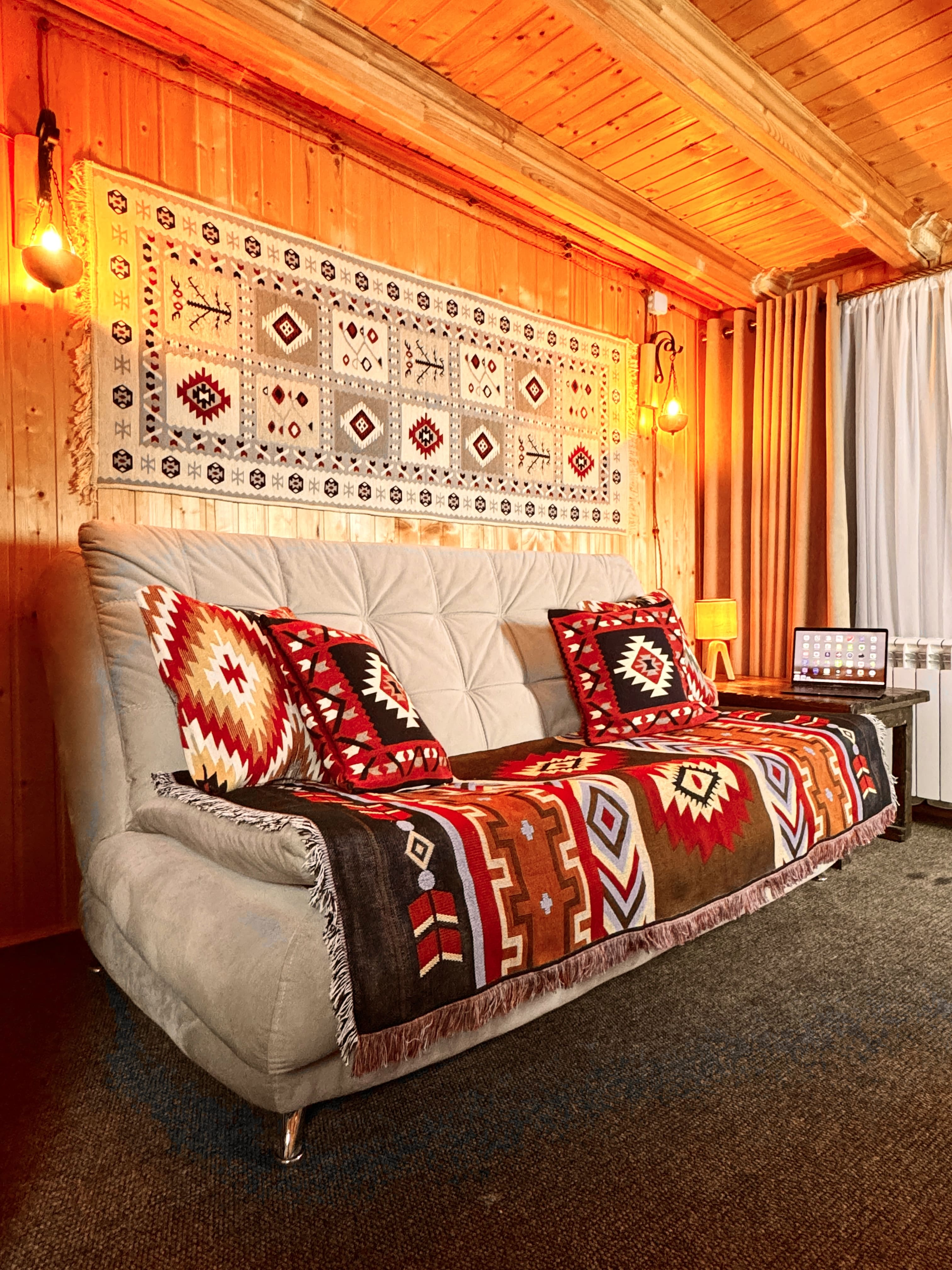 Двухкомнатный улучшенный стандарт с видом на горы | без балкона | 2 этаж