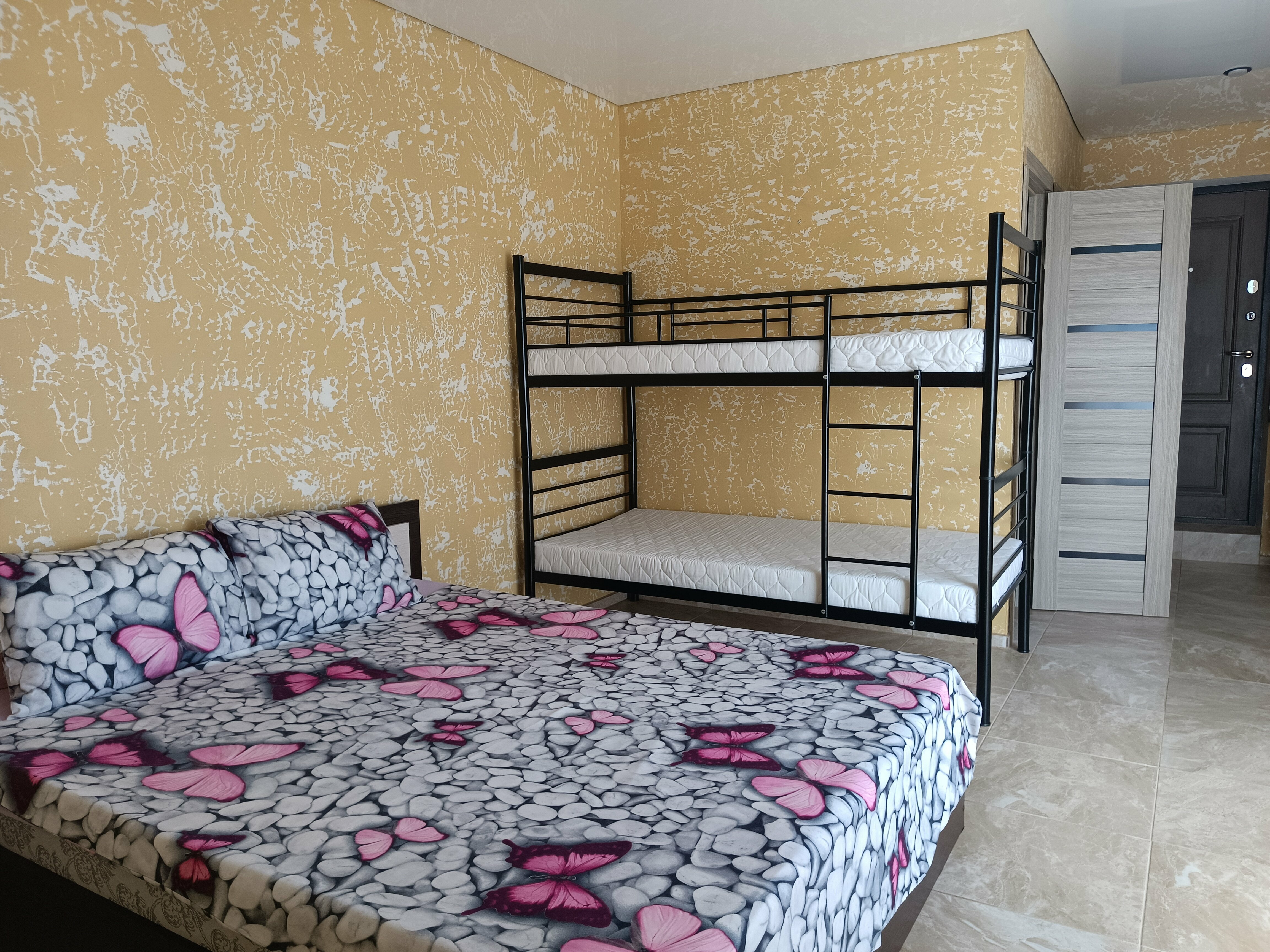 Домик-студия семейный с видом на море