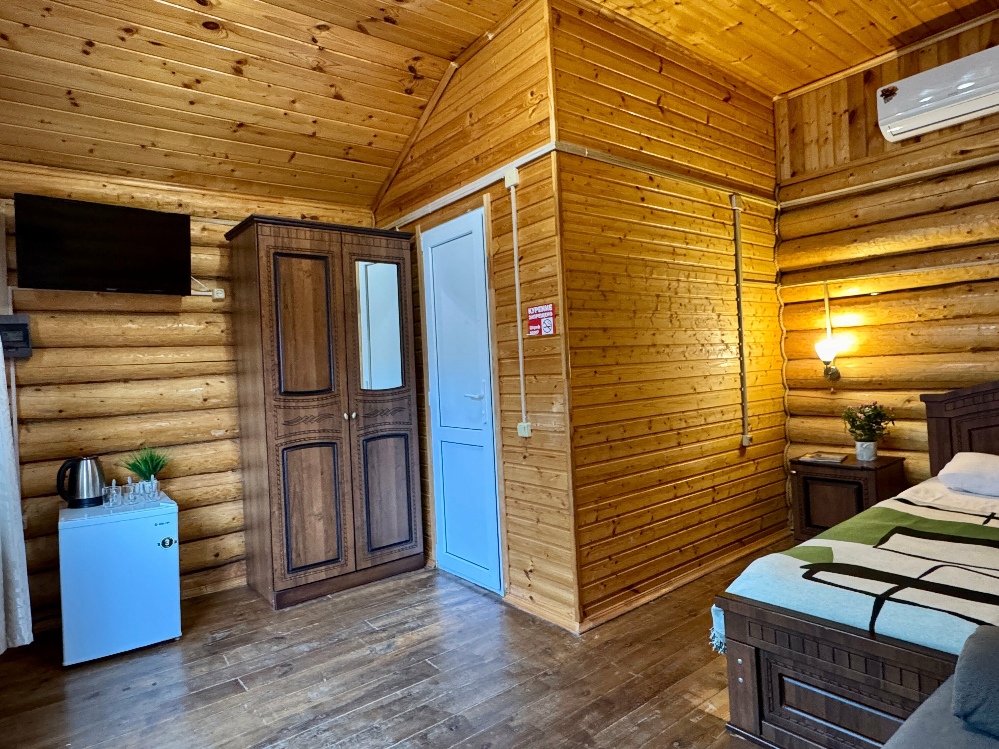 Трехместный номер Делюкс