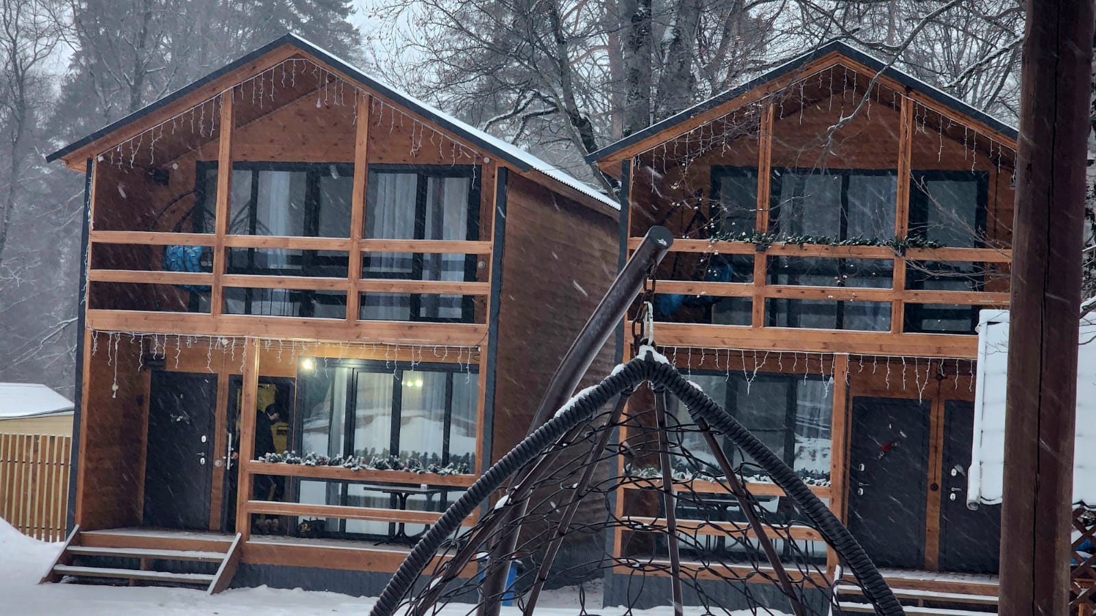 Коттедж с видом на лес