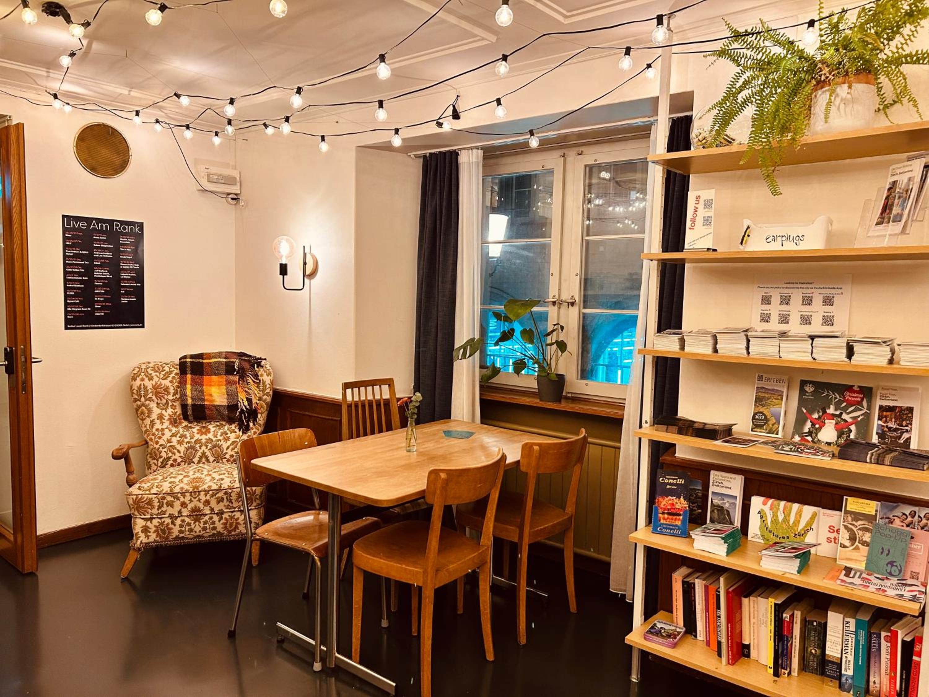 Double Room River View with Private Bathroom