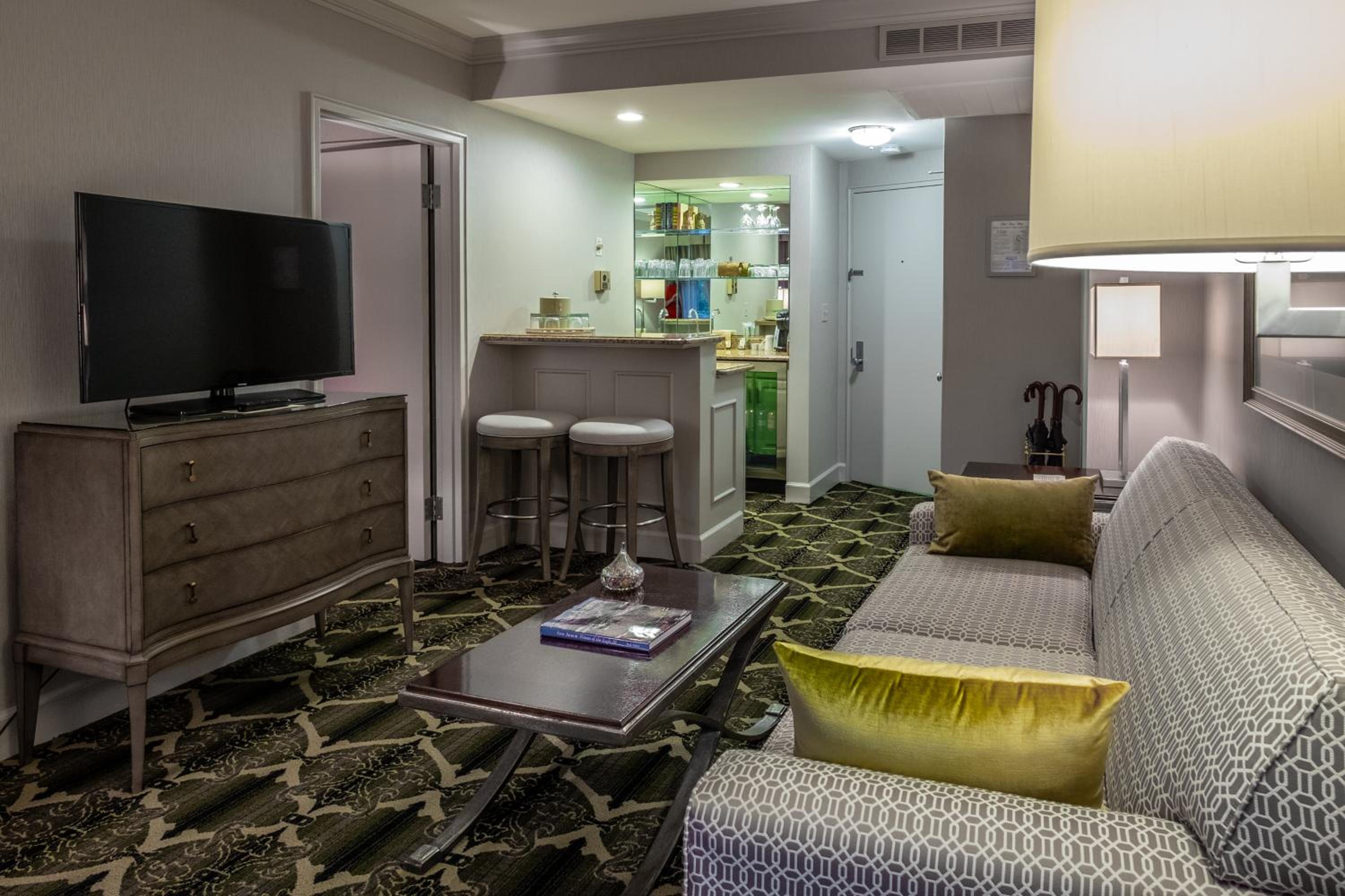 One-Bedroom Suite