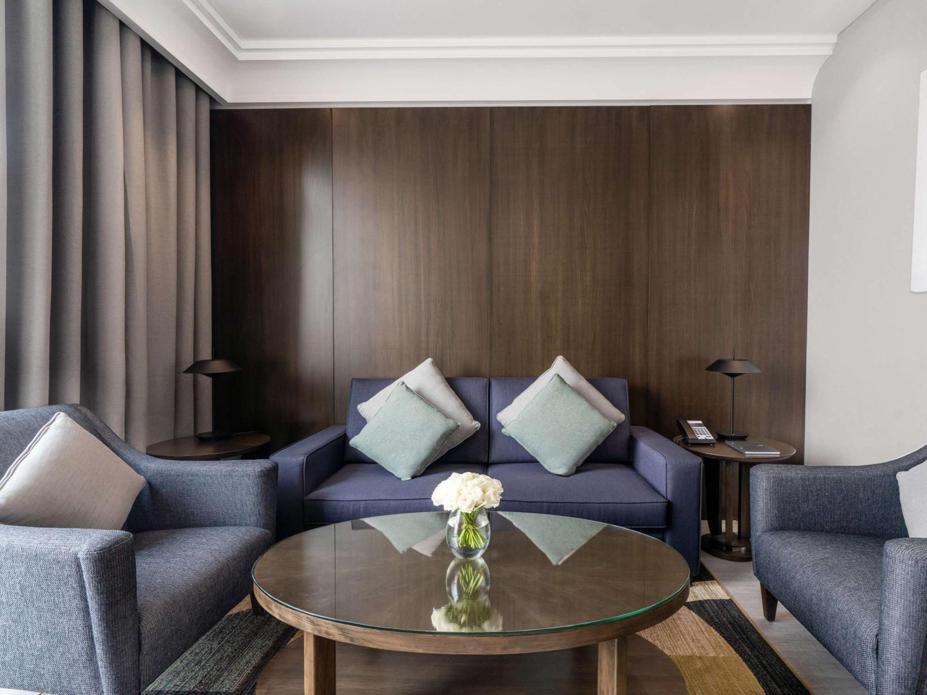 Deluxe Junior Suite with City View