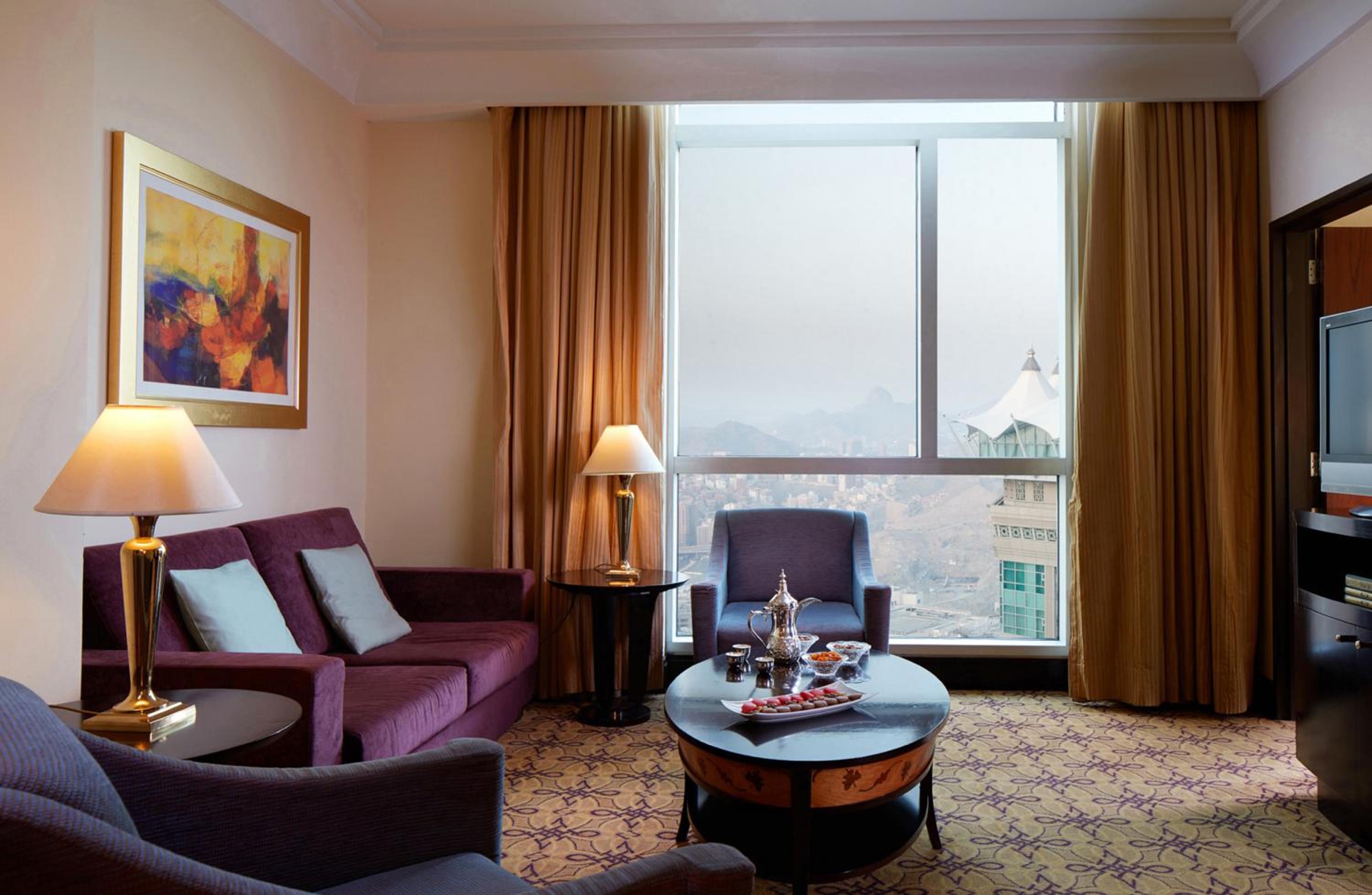 Junior Suite with City View