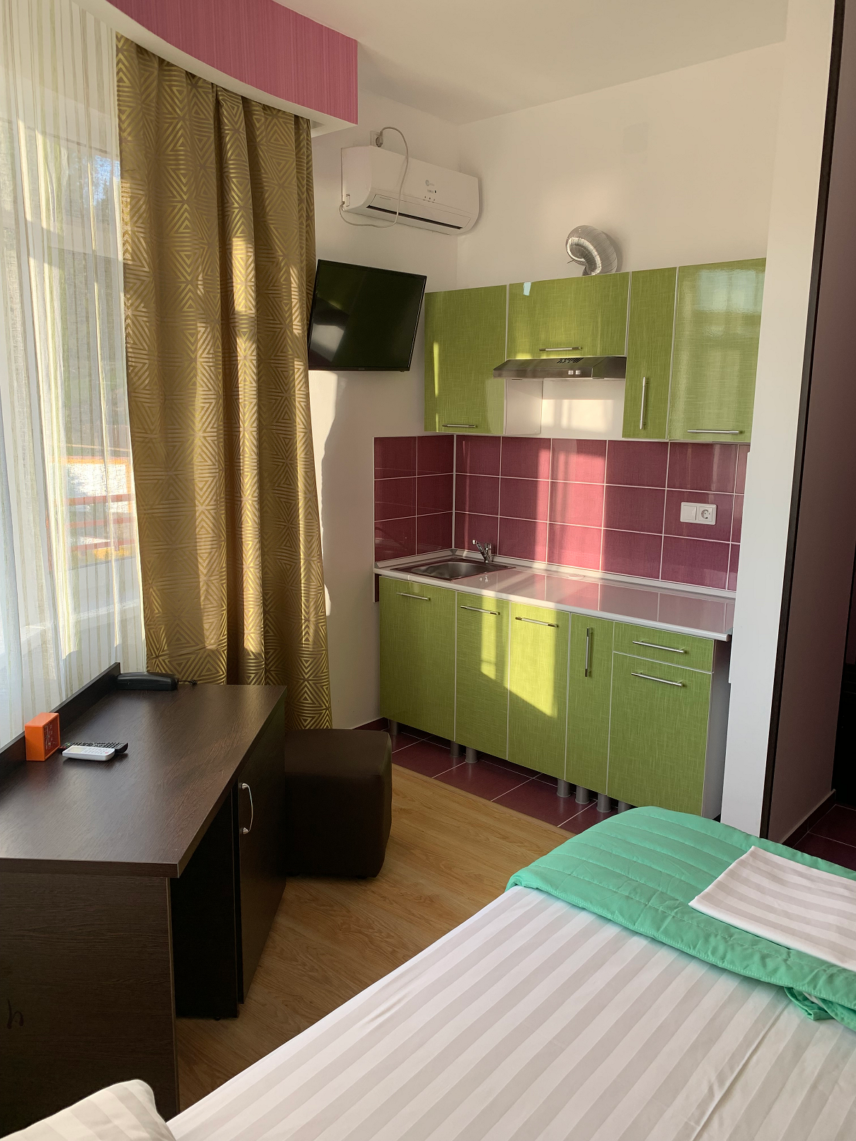 Сингл Делюкс без балкона с видом на сад и горы