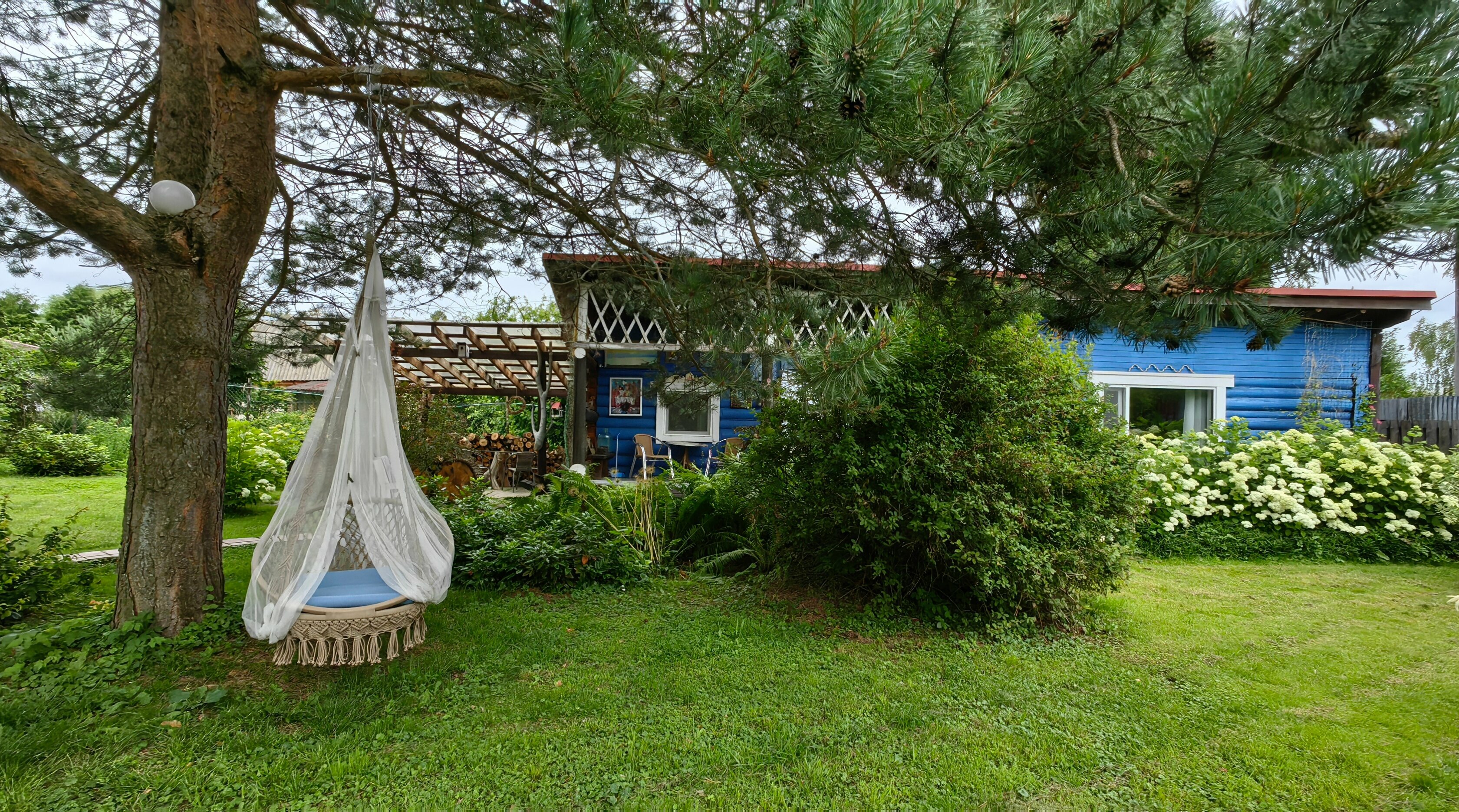 Вилла с видом на сад