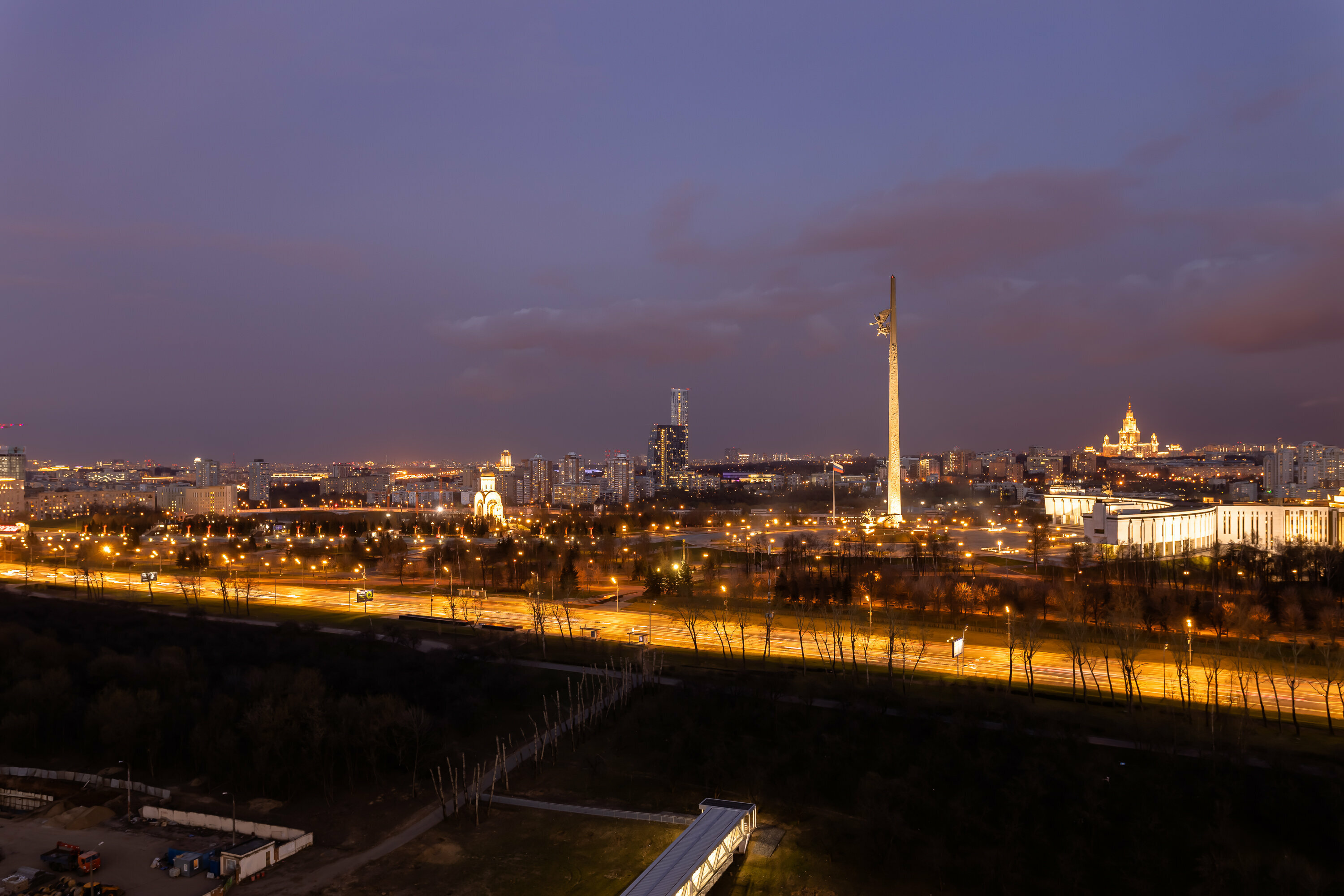 Номер-студия Делюкс  с великолепным видом на Парк Победы