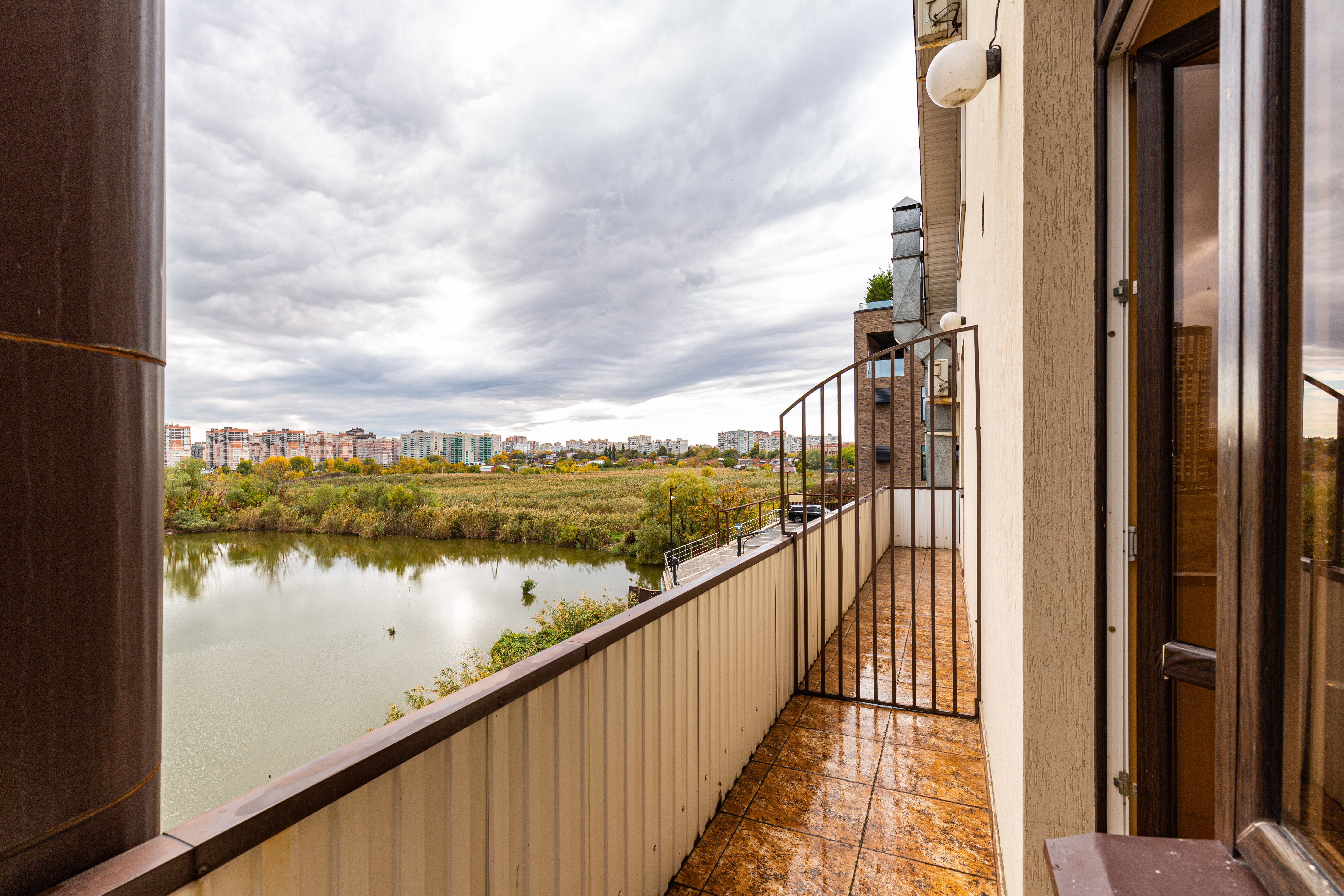 Люкс с балконом