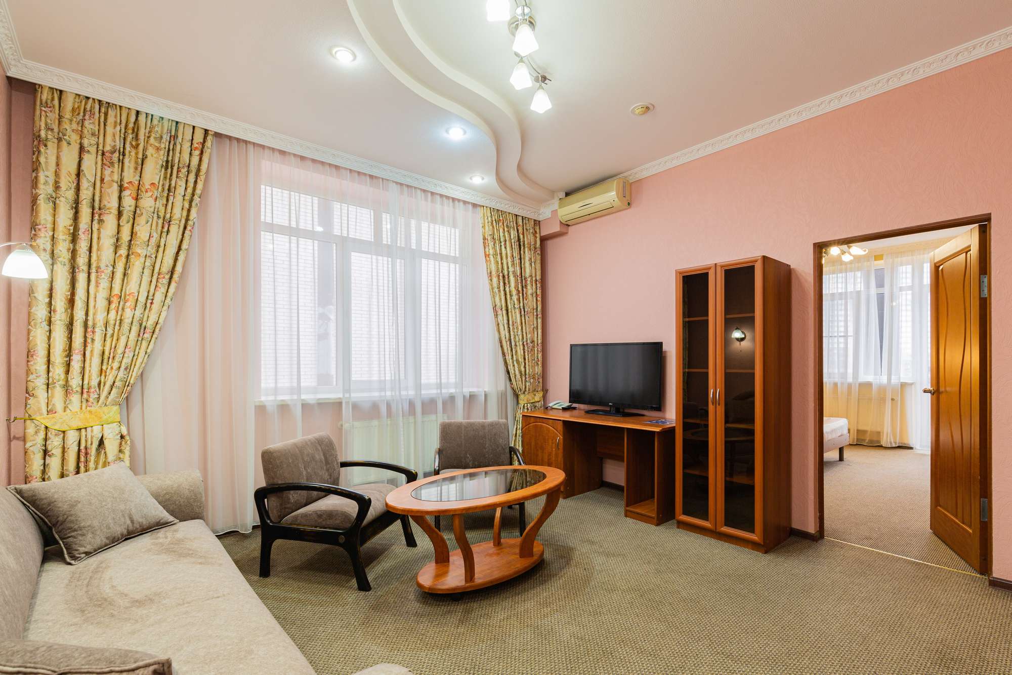 Люкс с балконом