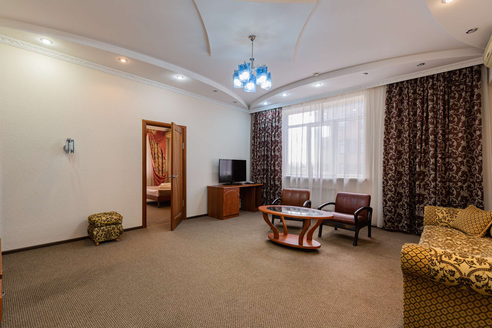 Люкс с балконом