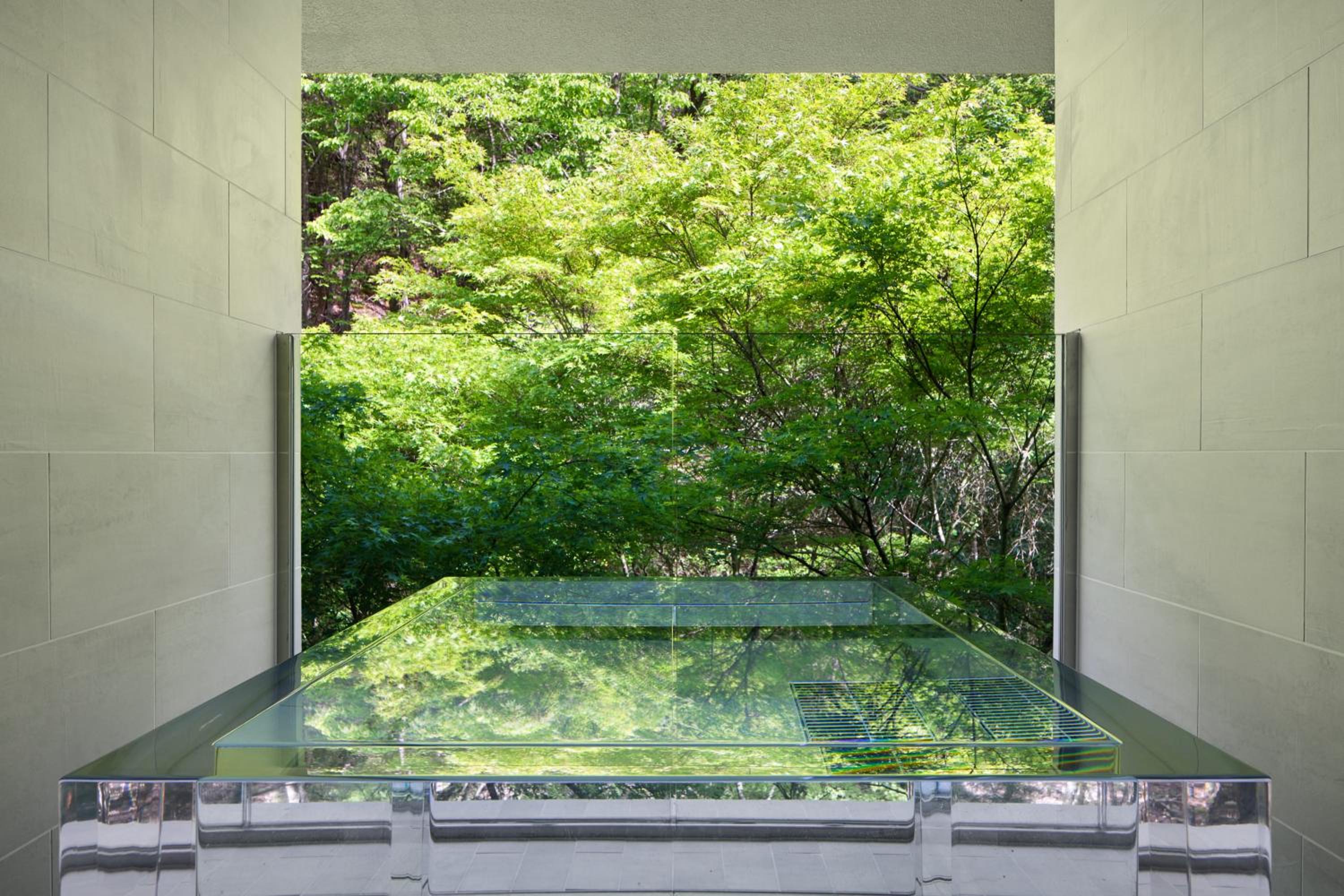 Japanese-Style Modern Art Suite Room with Open-Air Hot Spring Bath【Kohoo】