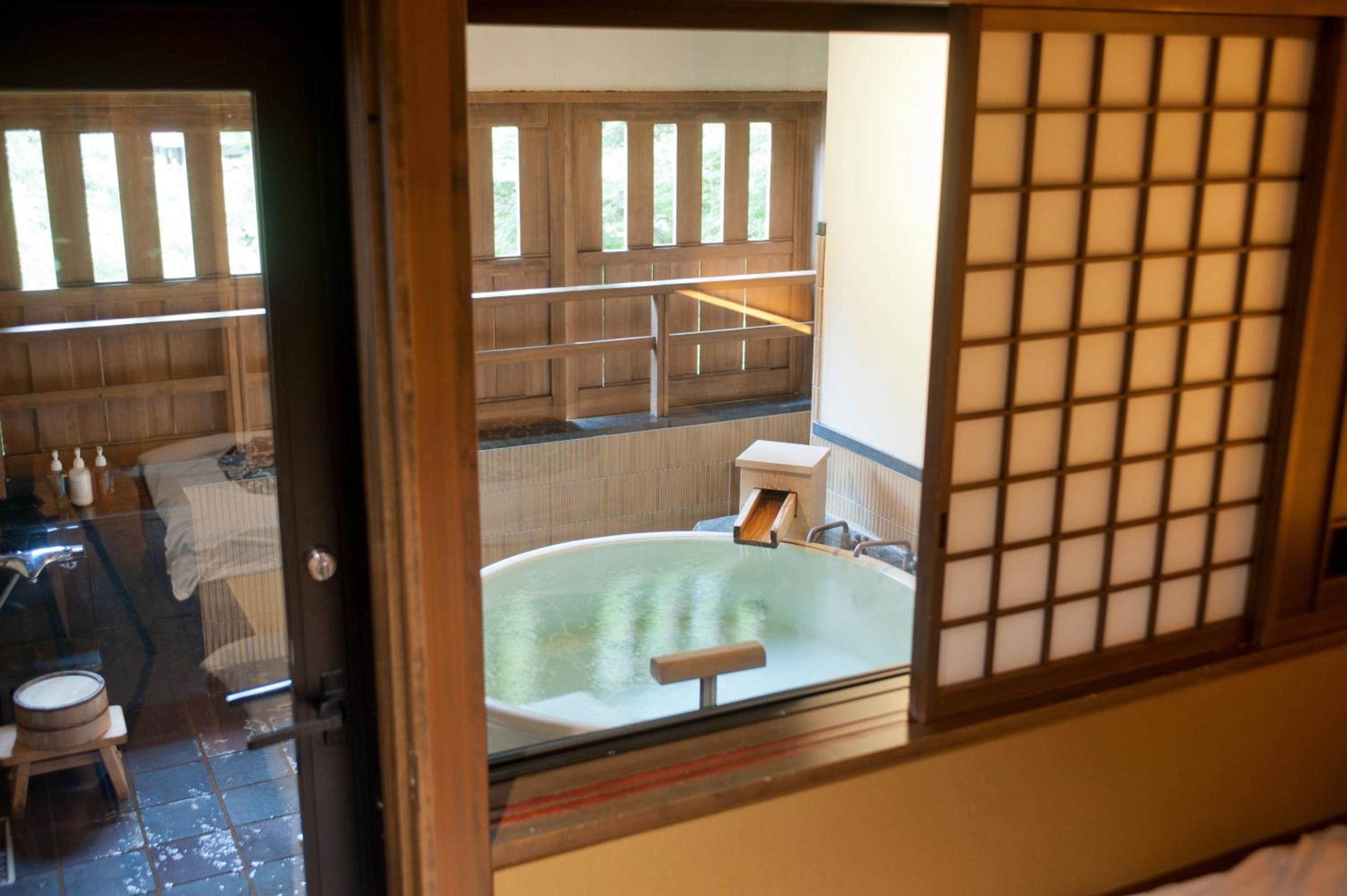 Japanese-Style Suite Room with Open-Air Hot Spring Bath and Footbath【Honami】