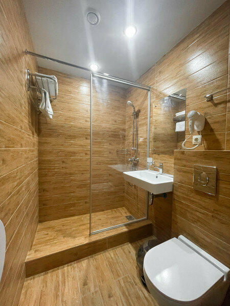 Улучшенный двухместный номер с 1 кроватью