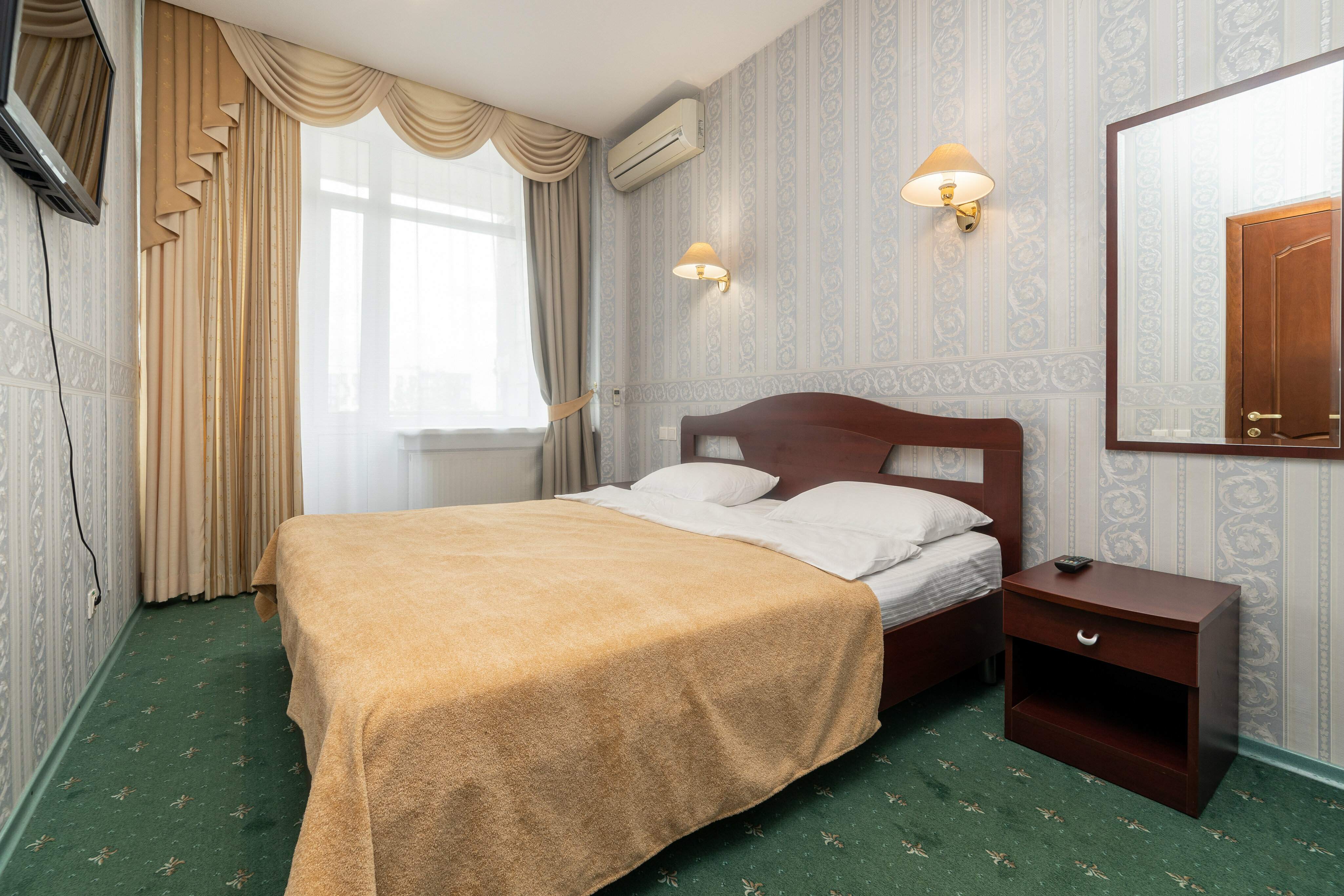 Семейный двухместный номер с 1 кроватью