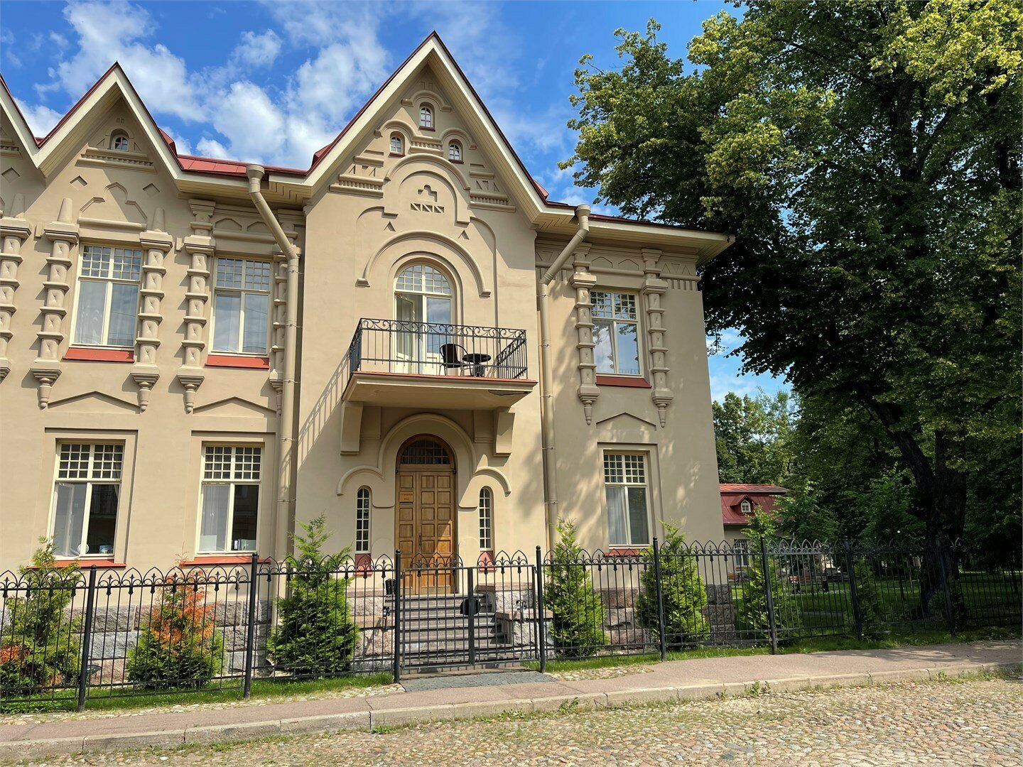 Люкс с балконом