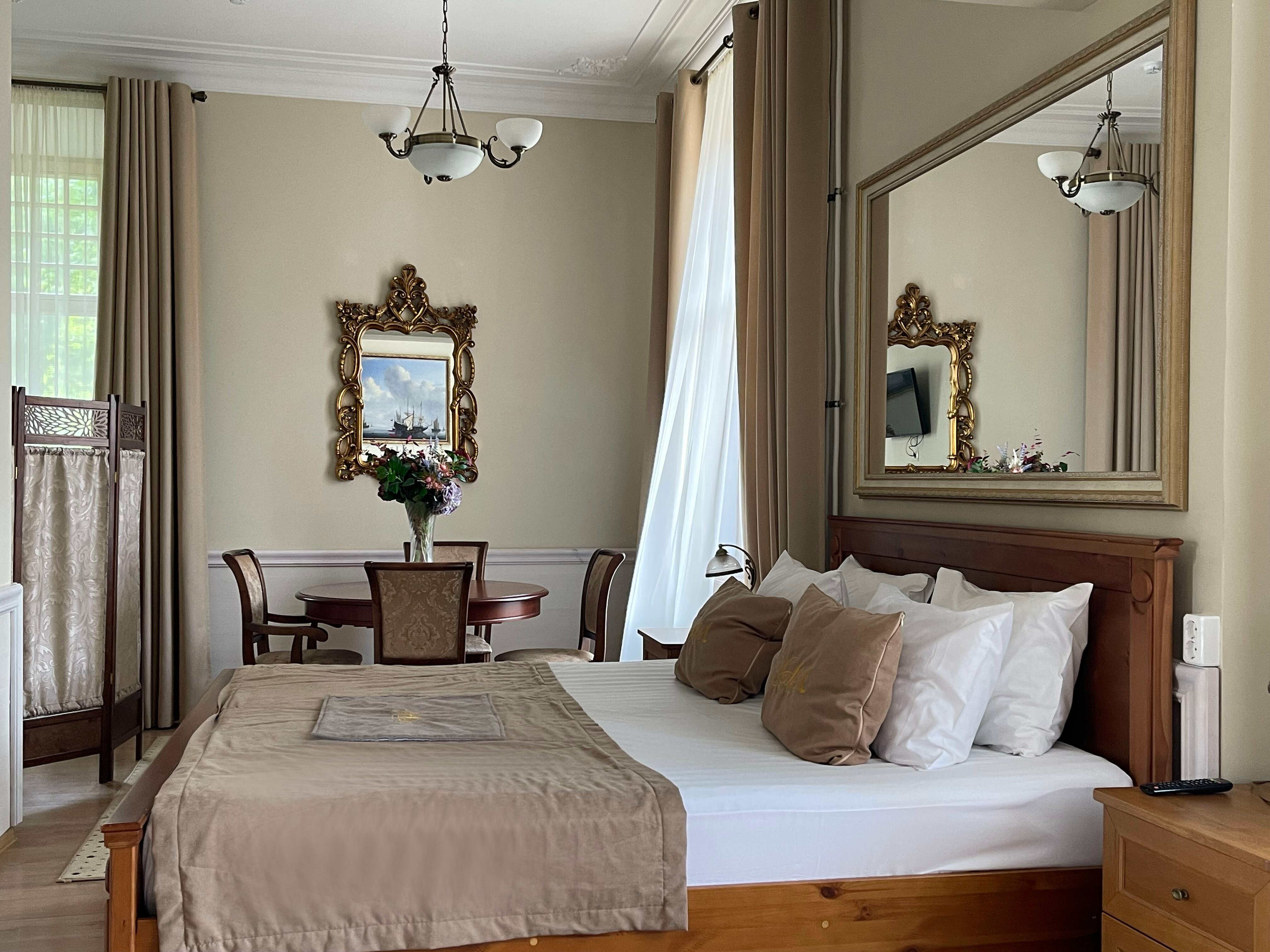 Люкс с балконом