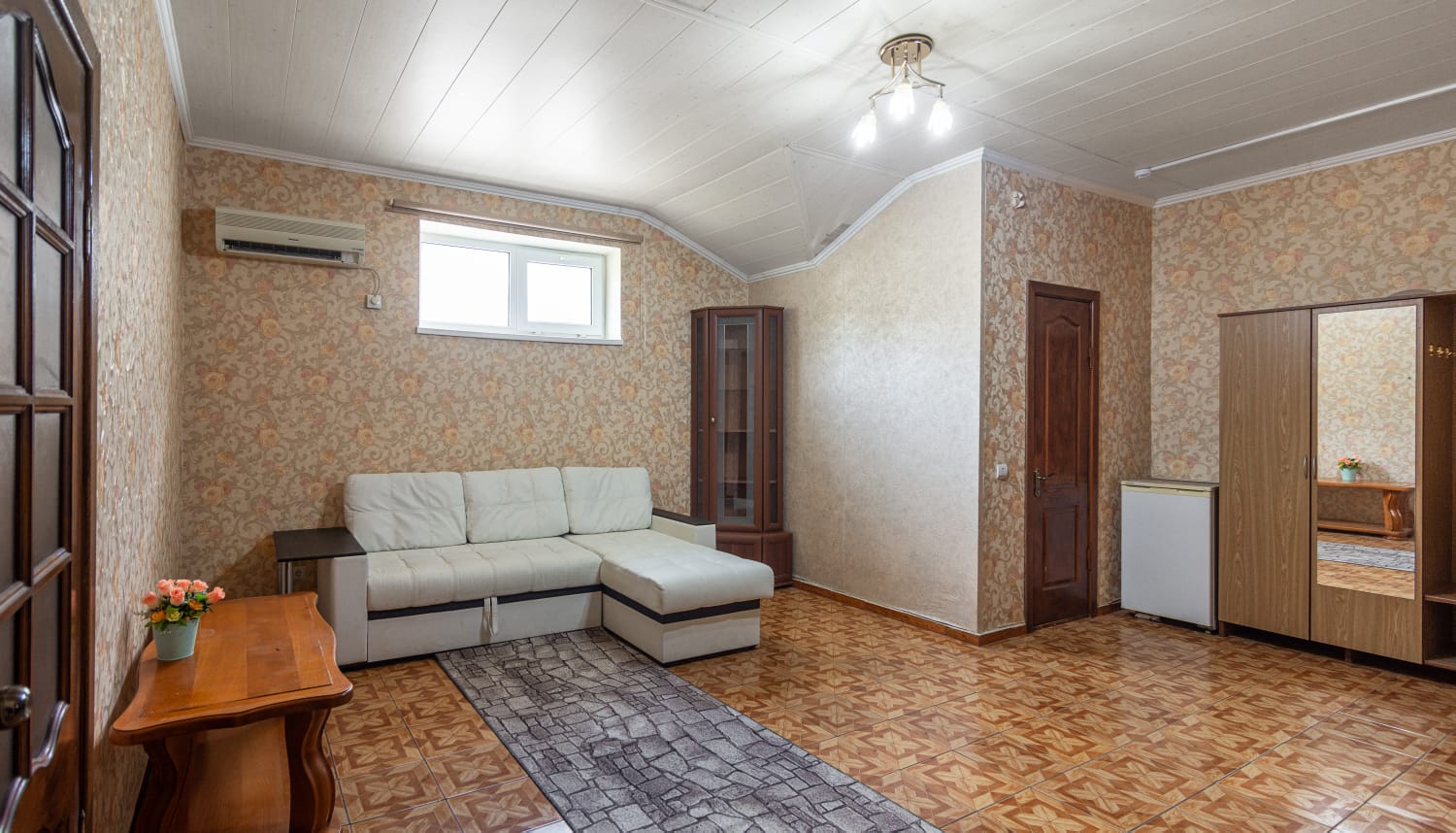 Семейный 3х комнатный мансарда