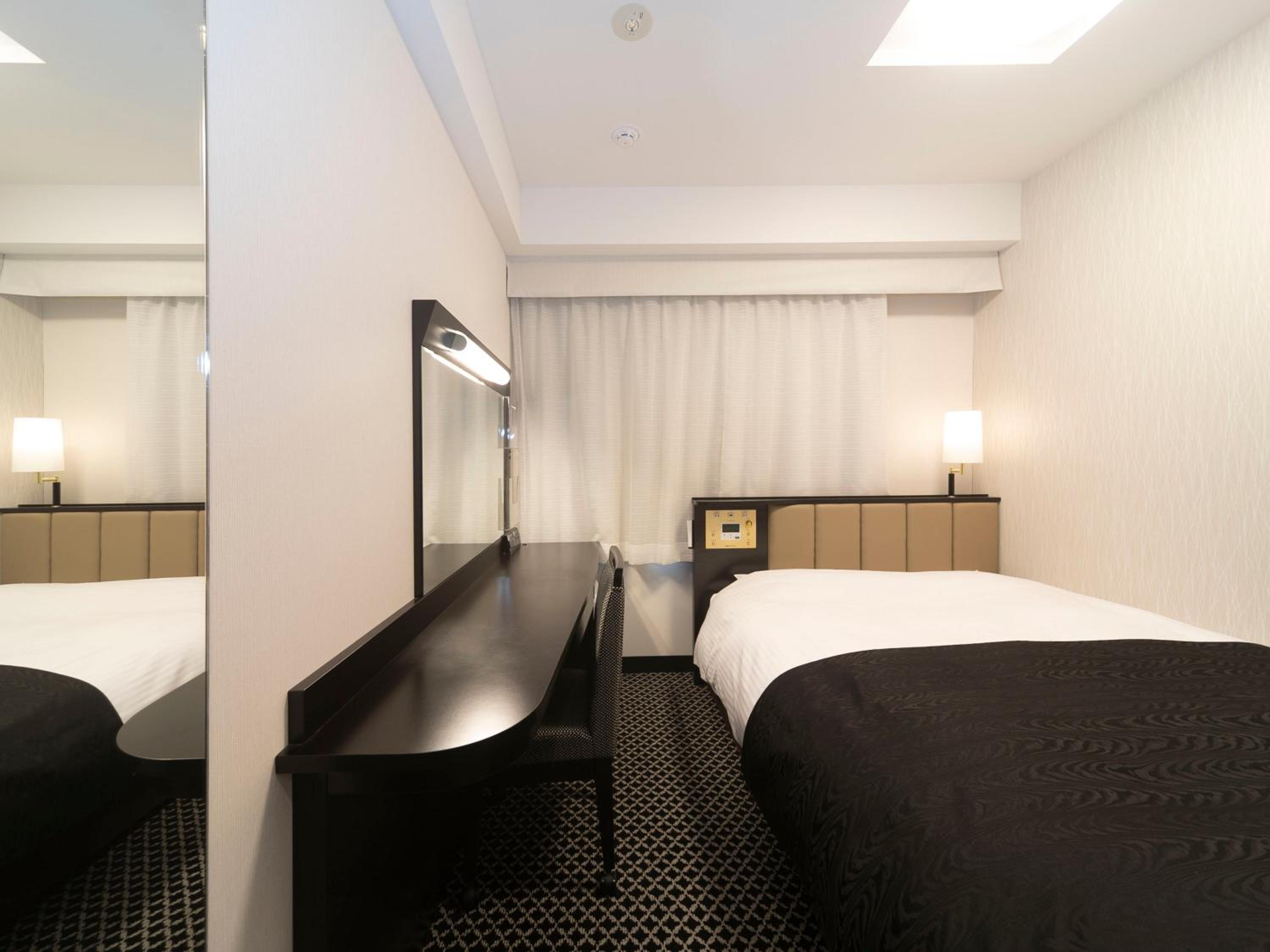 Double Room - Non-Smoking 