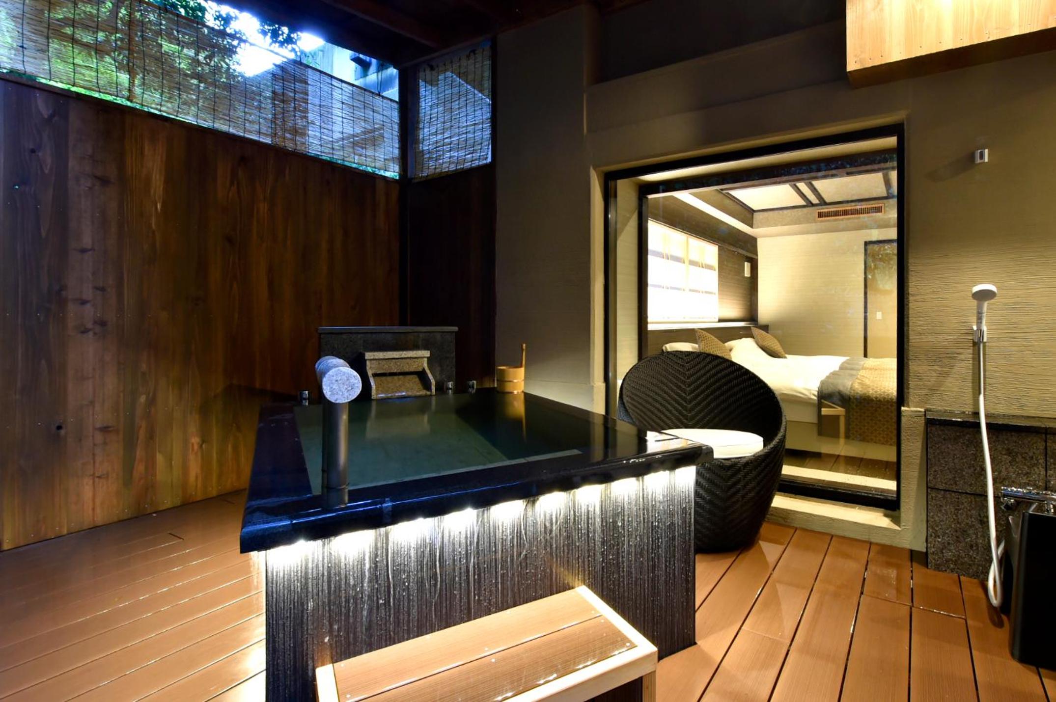 Japanese-Style Superior Twin Room with Open-Air Hot Spring Bath【Yama-no-Terrace 】