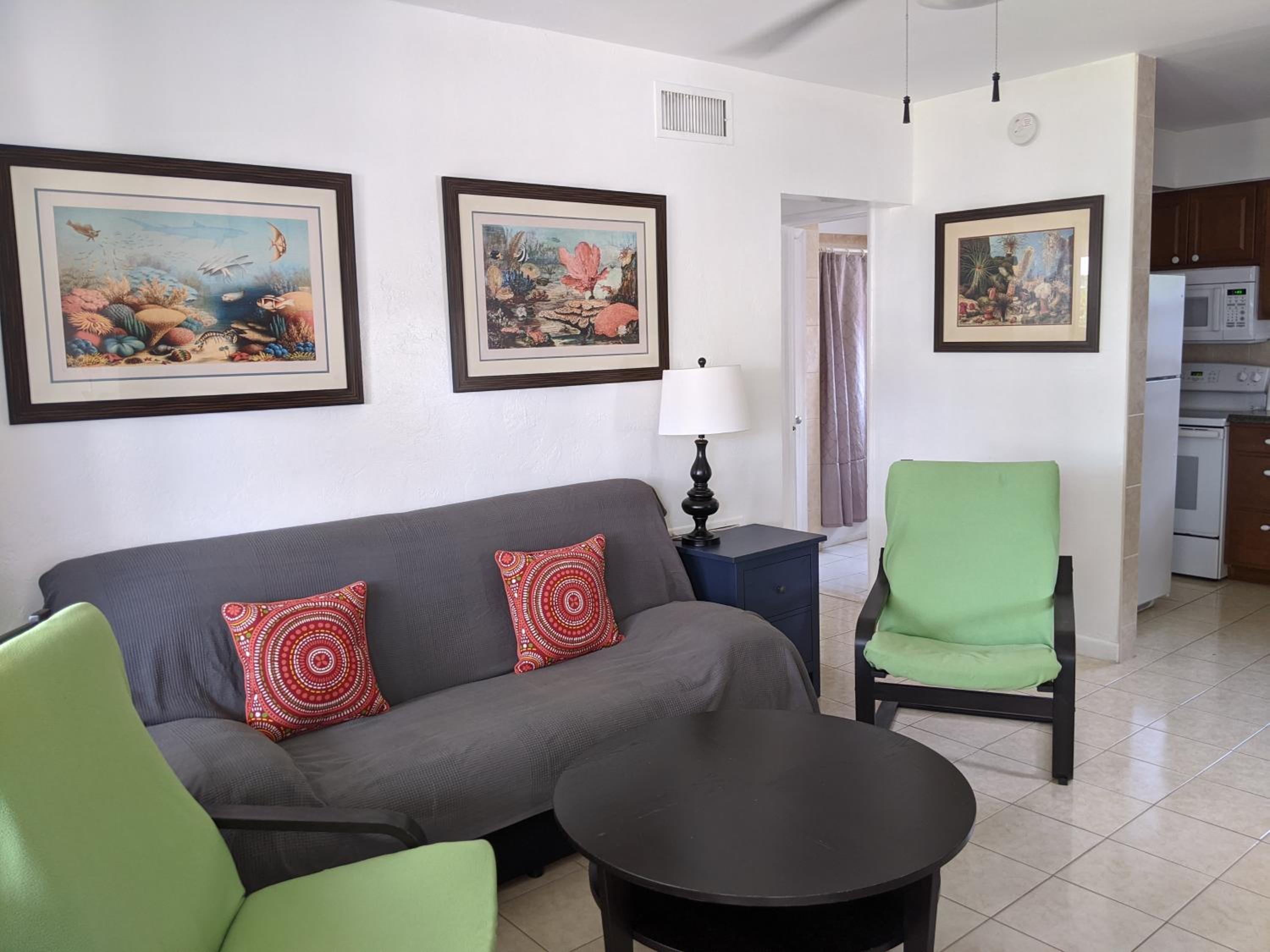 One-Bedroom Apartment